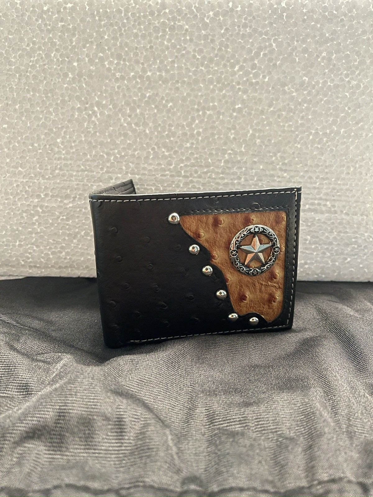 Designer Western Black Ostrich Skin Wallet With Star Emblem Bi Fold Size ONE SIZE - 3 Thumbnail