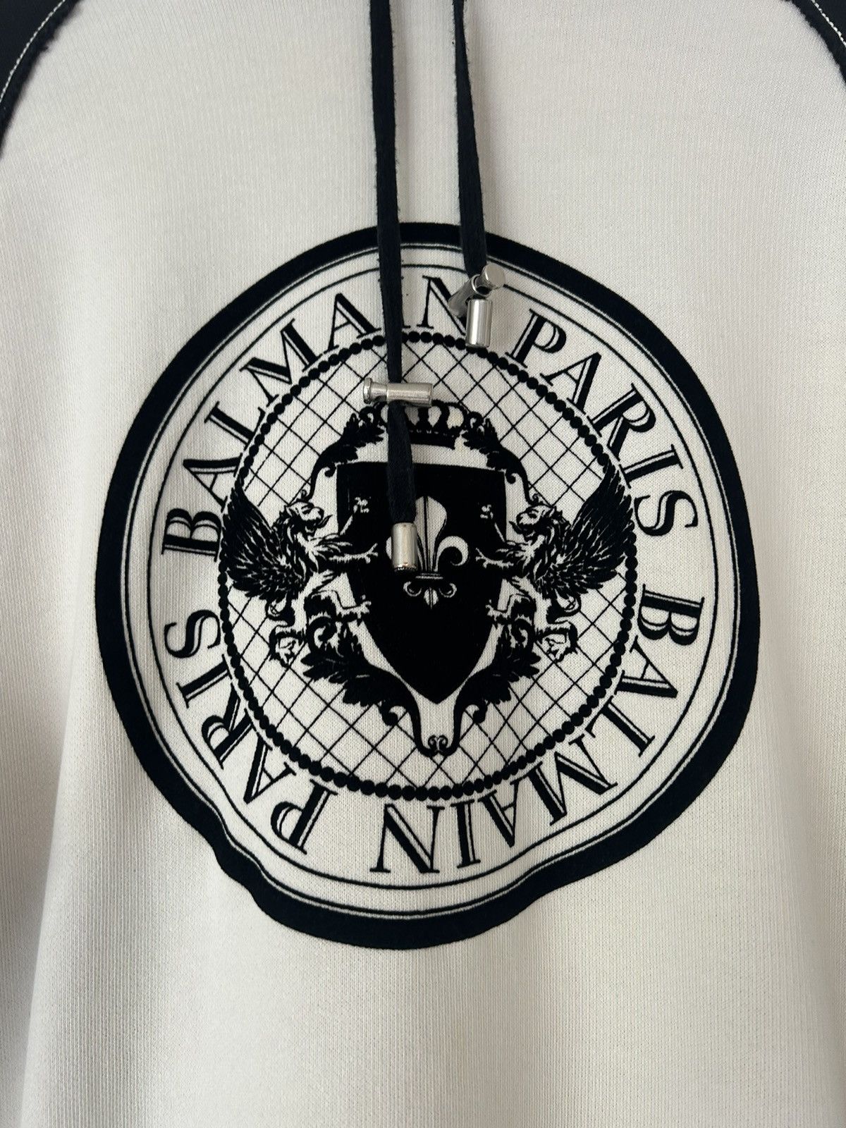 Balmain Oversized Hoodie with Embroidered Baroque Logo Size US S / EU 44-46 / 1 - 3 Thumbnail