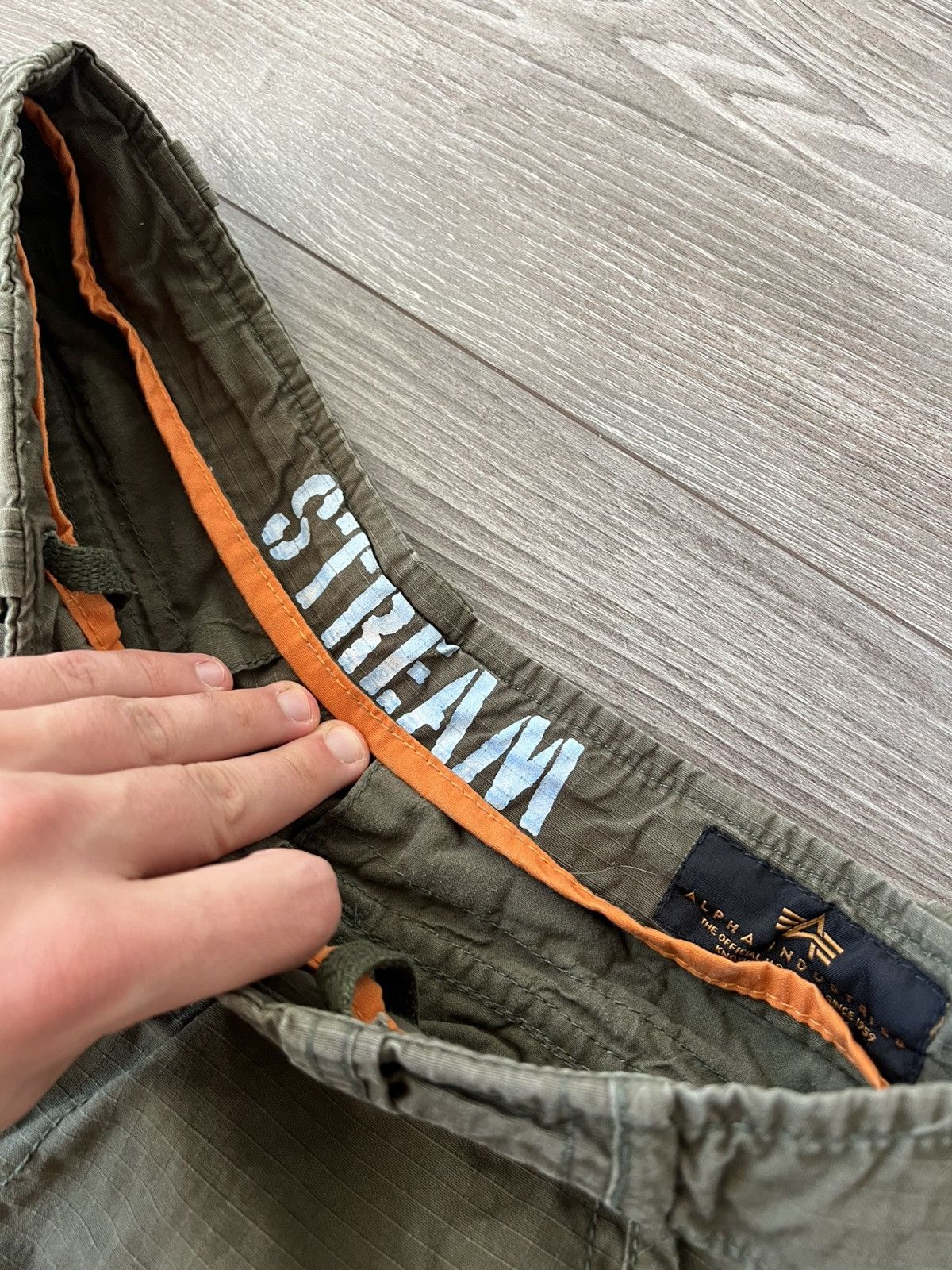Alpha Industries Alpha Industries Stream Cargo Military Flyer Crew Shorts Size US 33 - 17 Thumbnail