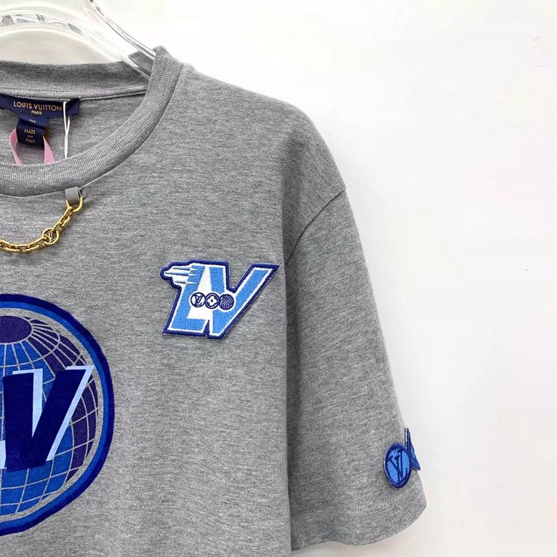 Louis Vuitton Louis Vuitton Grey logo monogrammed cotton crew neck short Size M / US 6-8 / IT 42-44 - 3 Thumbnail