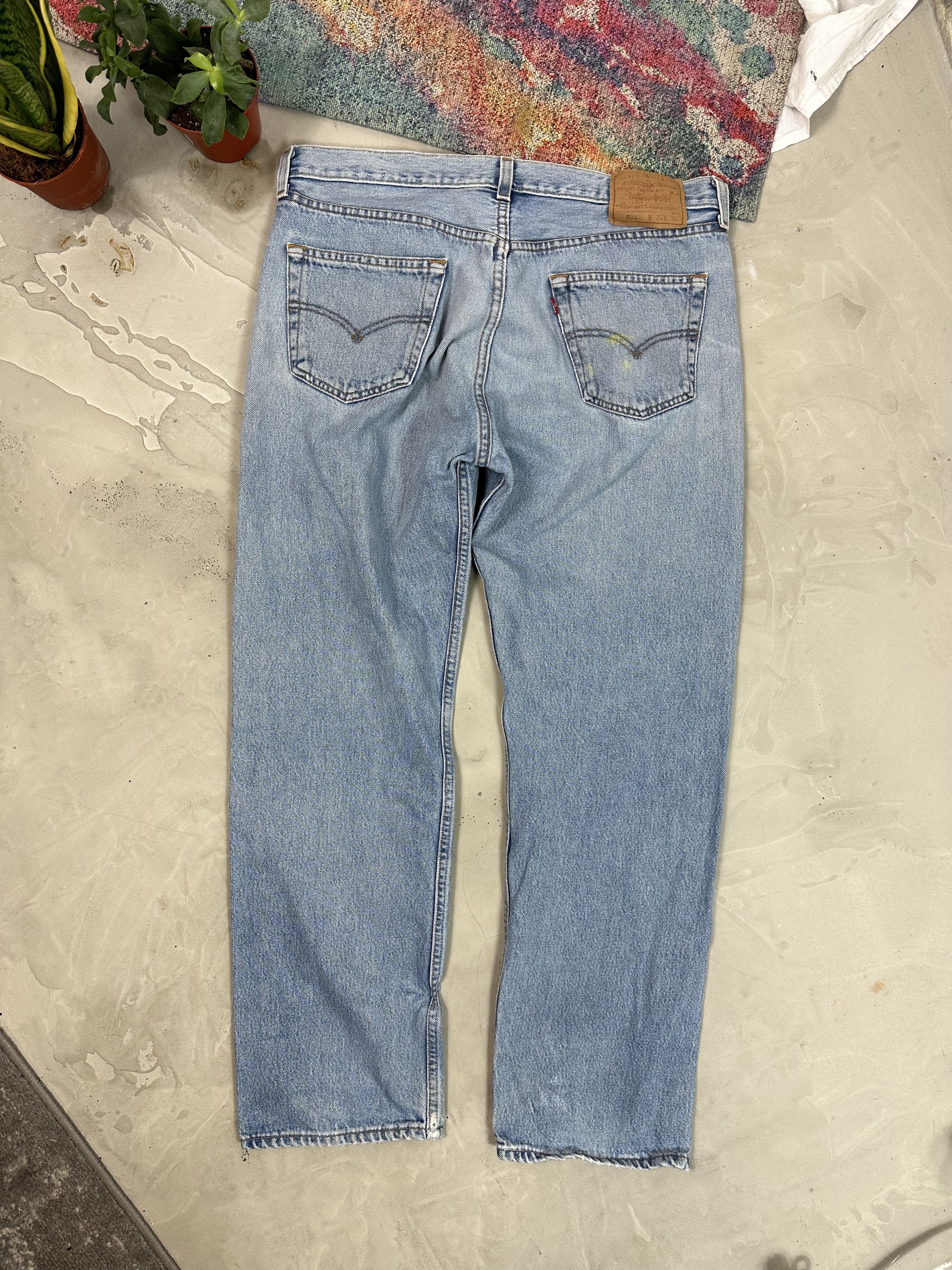 Faded Blue Vintage Levi's 501 Jeans Denim