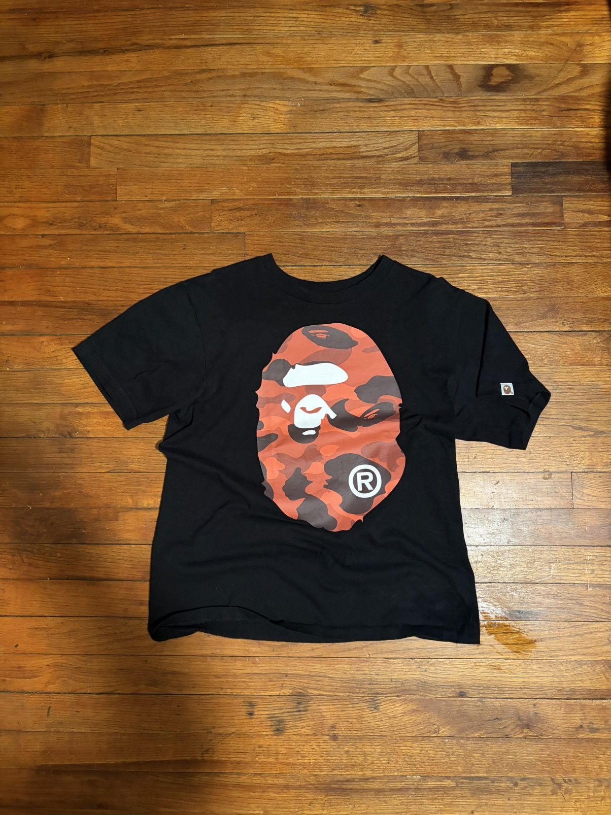 Other Bape Red Graphic Tee Size US M / EU 48-50 / 2 - 1 Thumbnail