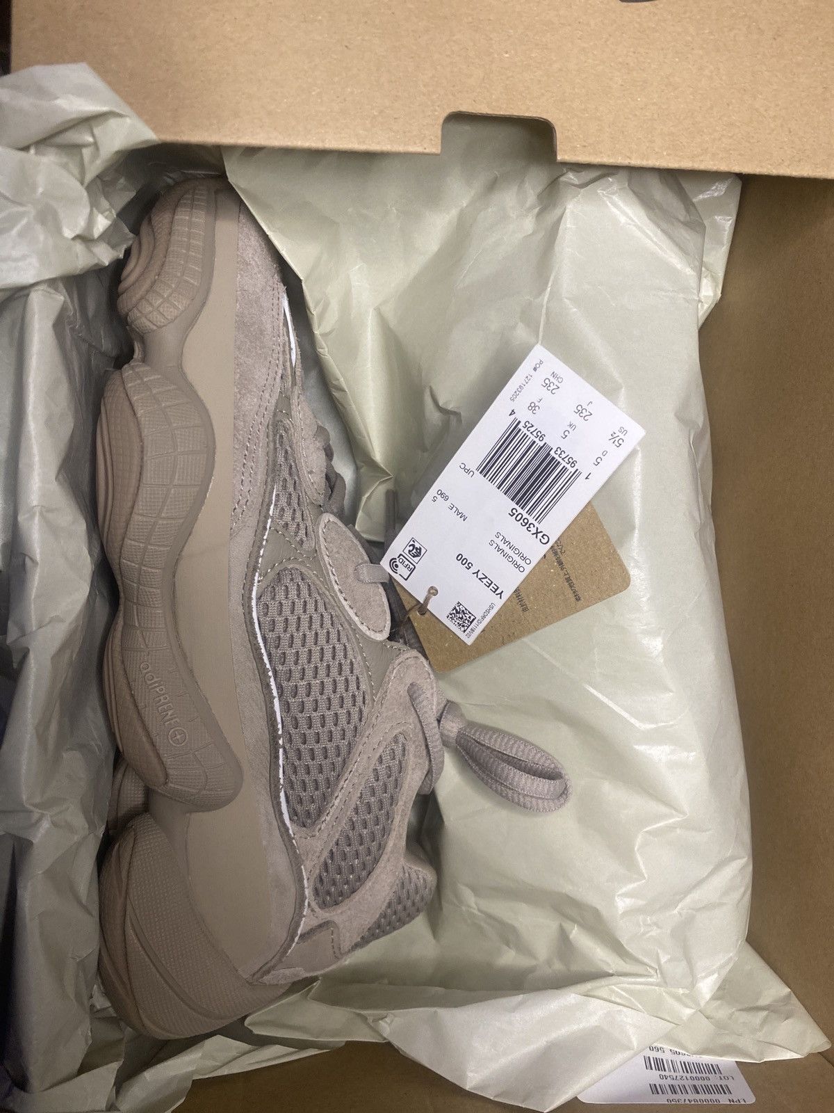 Yeezy adidas Yeezy 500 ‘Taupe Light’ size 5.5M/7W Size US 5.5 / EU 38 - 10 Thumbnail