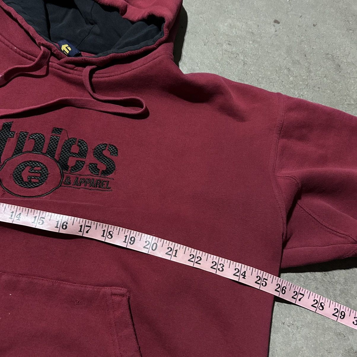 Etnies Y2k etnies red skate hoodie sz large Size US L / EU 52-54 / 3 - 5 Thumbnail