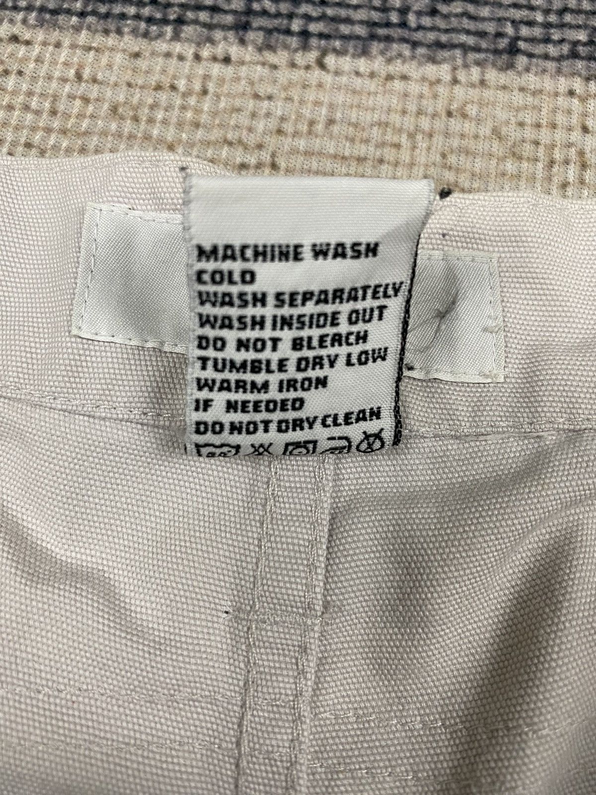 Armani Exchange Pre-loved Armani Exchange White Cargo Shorts Size US 30 / EU 46 - 6 Thumbnail
