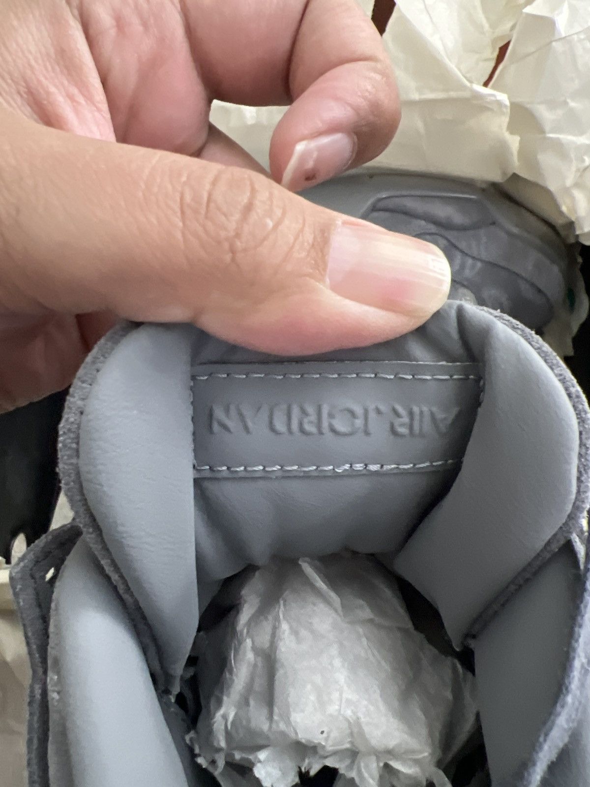 Jordan Brand × Kaws Kaws Jordan 4 Grey Size US 9.5 / EU 42-43 - 12 Thumbnail