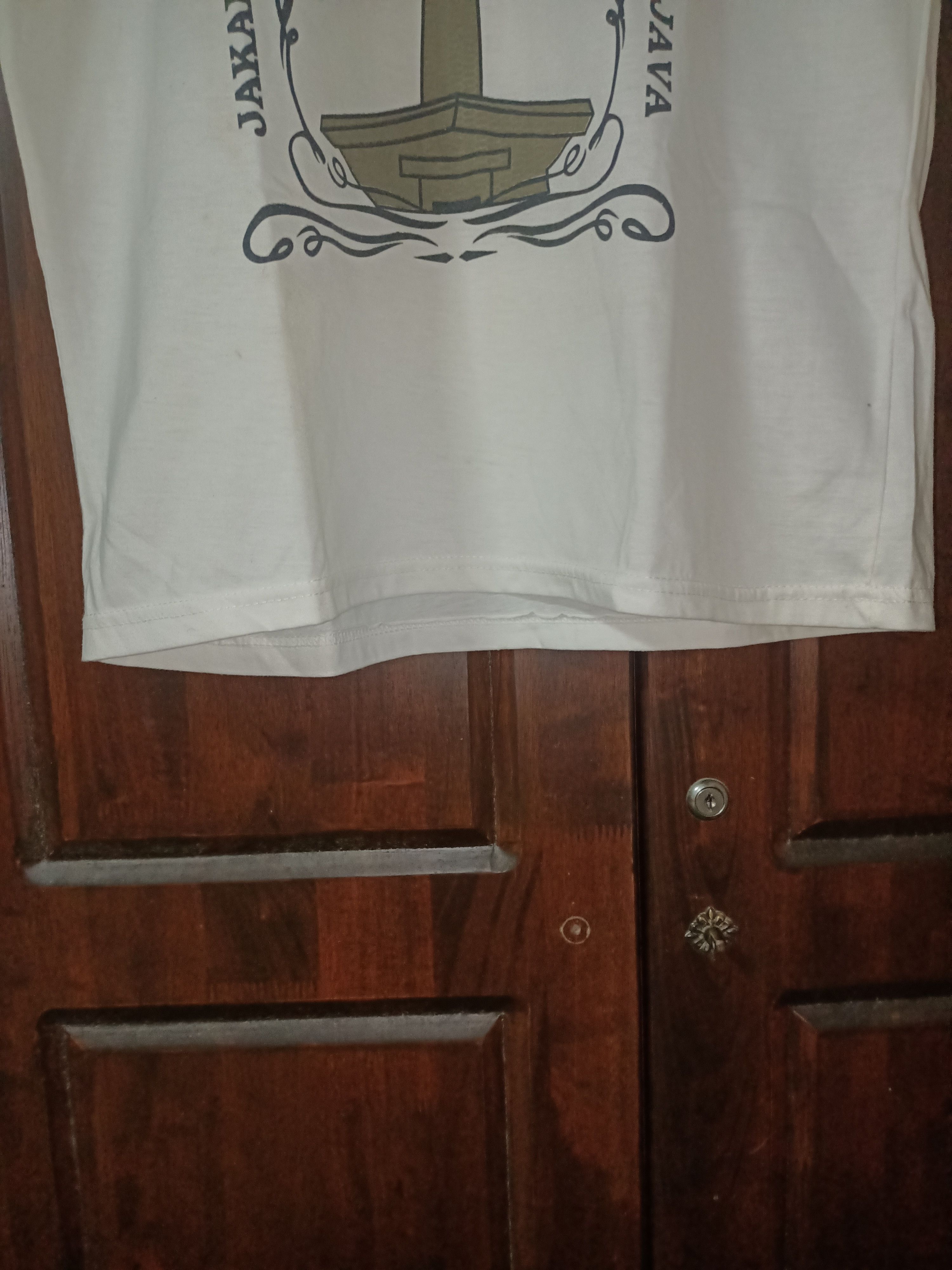 Vintage Vintage Jakarta Memorial Tee Monas West Java Size US M / EU 48-50 / 2 - 4 Thumbnail