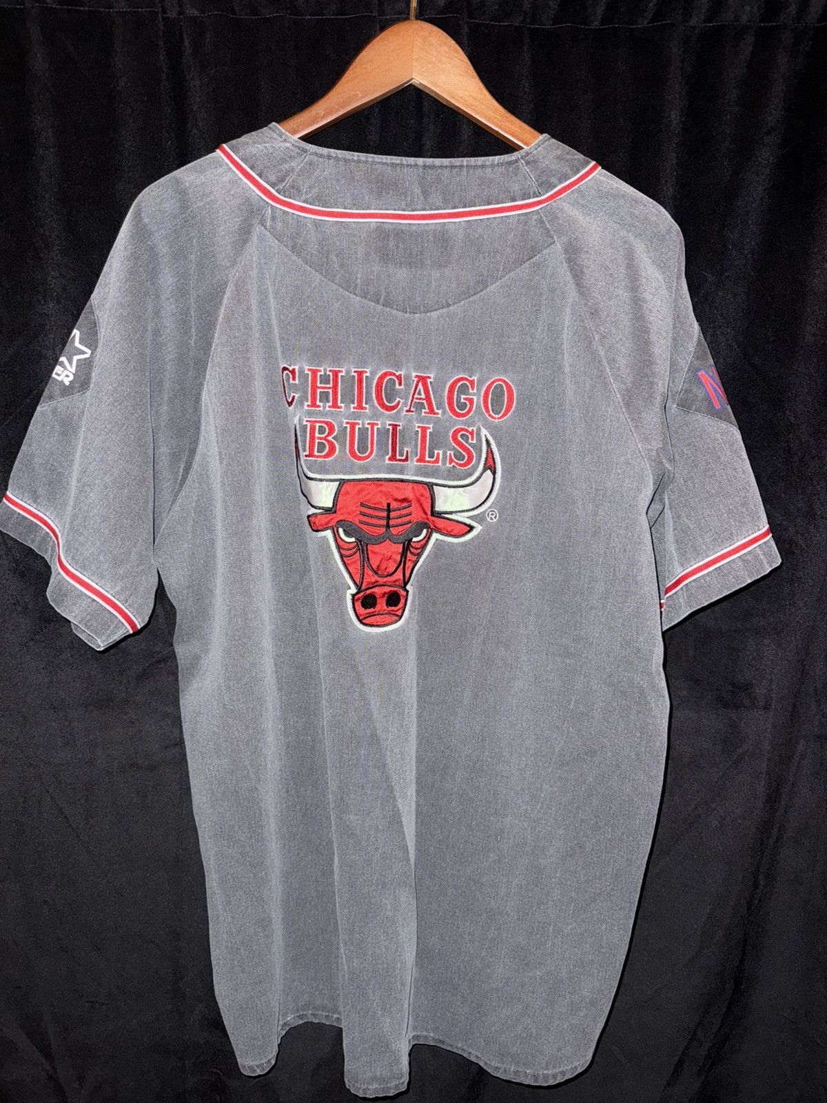 Starter Vintage Starter NBA Bulls Button Up XL Size US XL / EU 56 / 4 - 7 Thumbnail