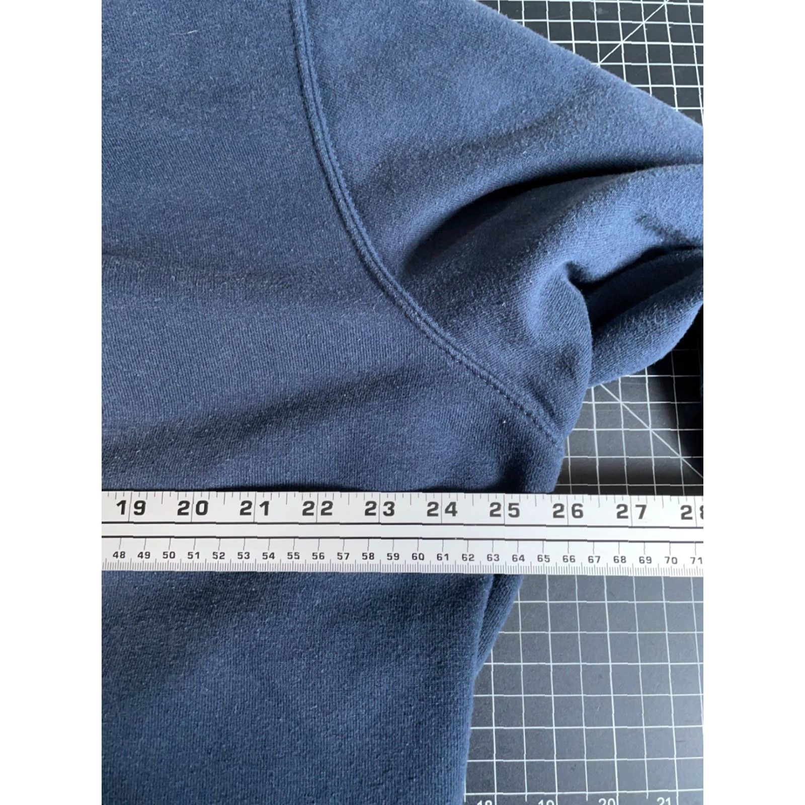 Carhartt Carhartt Hoodie Mens XL Dark Blue Color Faded Heavyweight Cotton Polyester Fleece Pullover Loose Size US XL / EU 56 / 4 - 5 Thumbnail