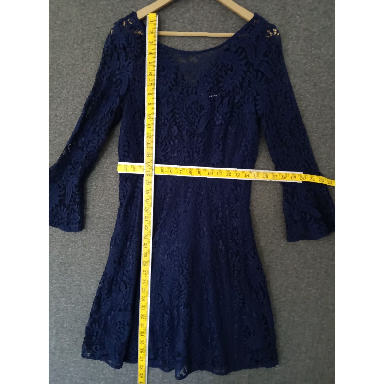 Vintage VINTAGE Studio One Women's Blue Floral Lace Dress Knee Length 10 Blue Floral Lace Dress Size L / US 10 / IT 46 - 4 Thumbnail
