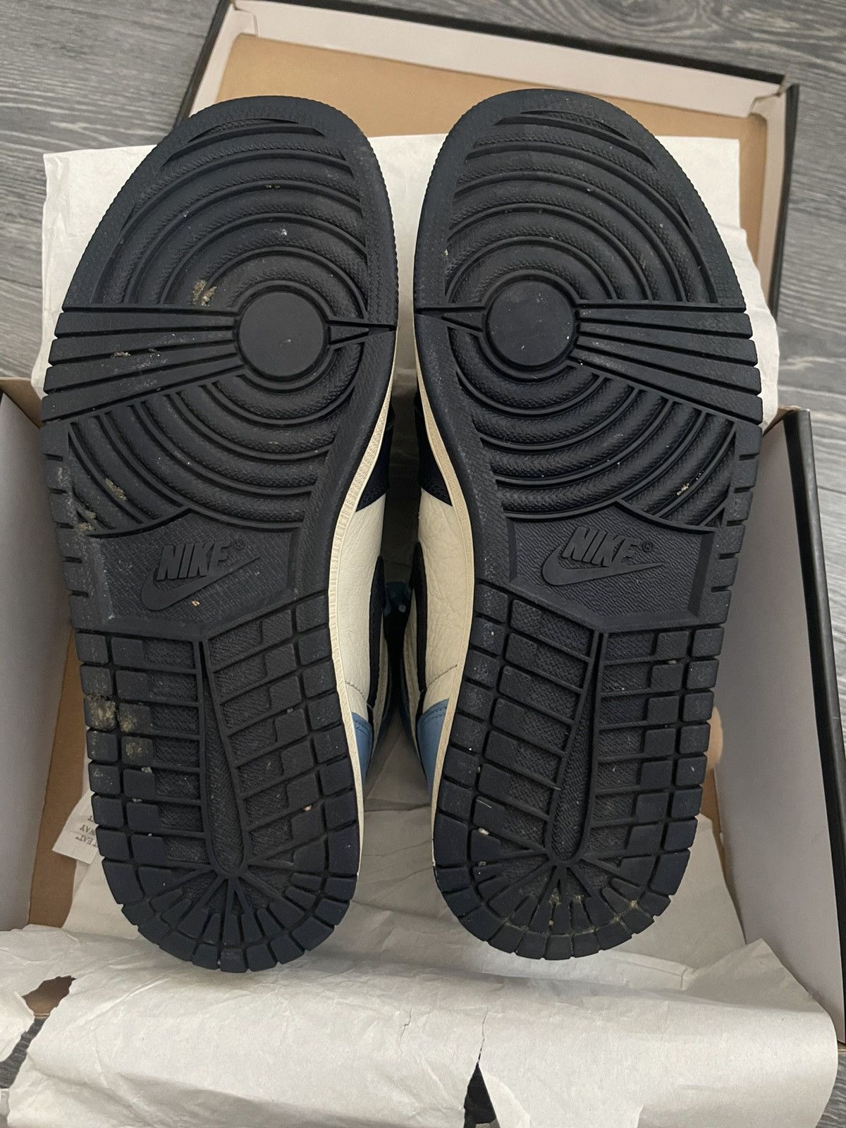 Jordan Brand Air Jordan 1 Retro High Og Obsidian Size US 8 / EU 41 - 7 Thumbnail