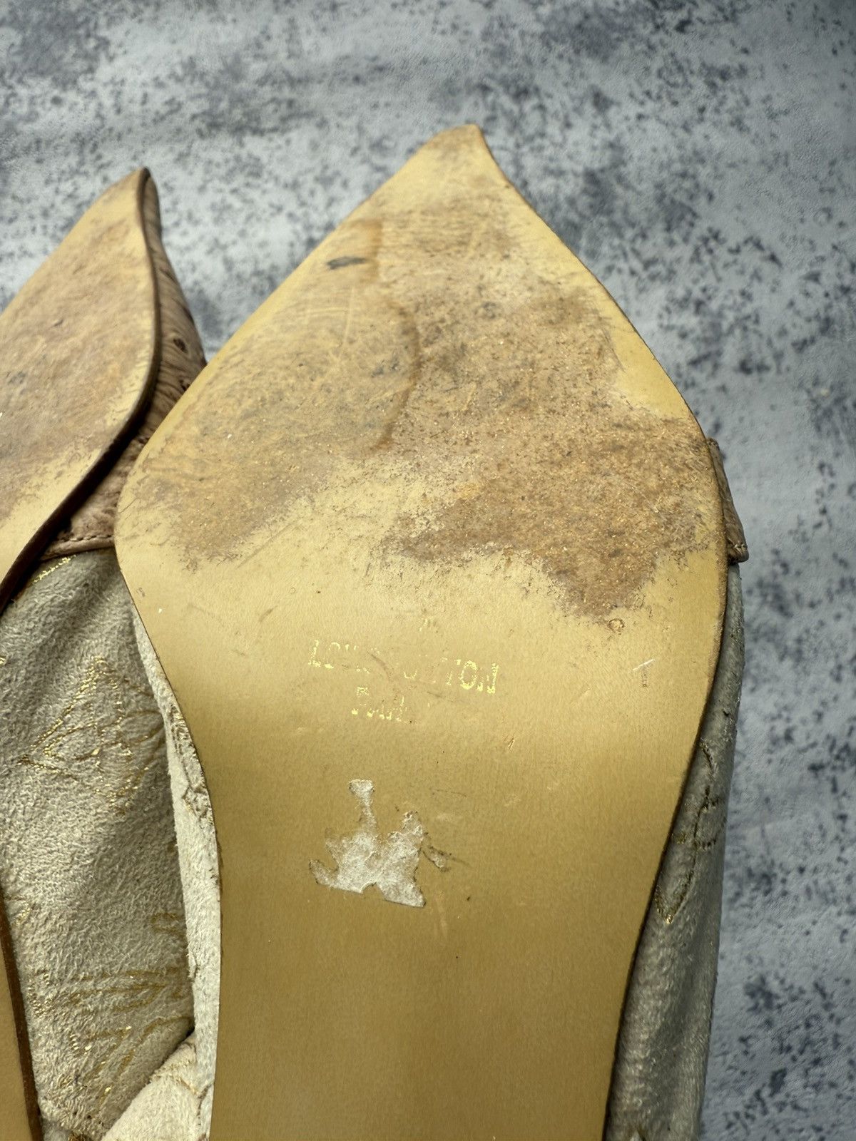Louis Vuitton Archive Louis Vuitton Ostrich Vintage Mule Size in Fact 38 Size US 8 / IT 38 - 7 Thumbnail