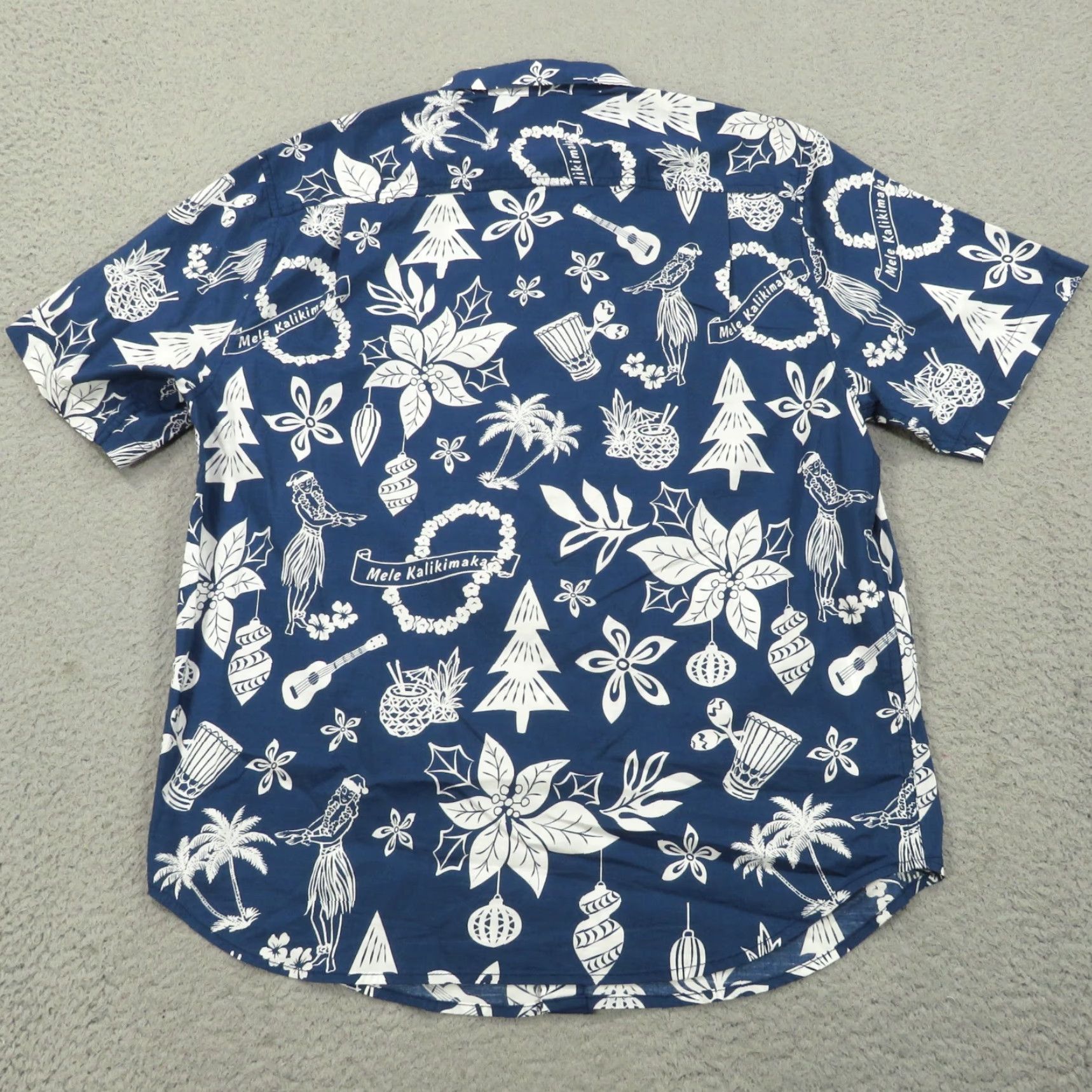 Tommy Bahama Tommy Bahama Shirt Men Medium Christmas Mele Kalikimaka Hula Print Hawaiian Blue Shirt Men Christmas Mele Kalikimaka Hawaiian Blue Size US M / EU 48-50 / 2 - 7 Thumbnail