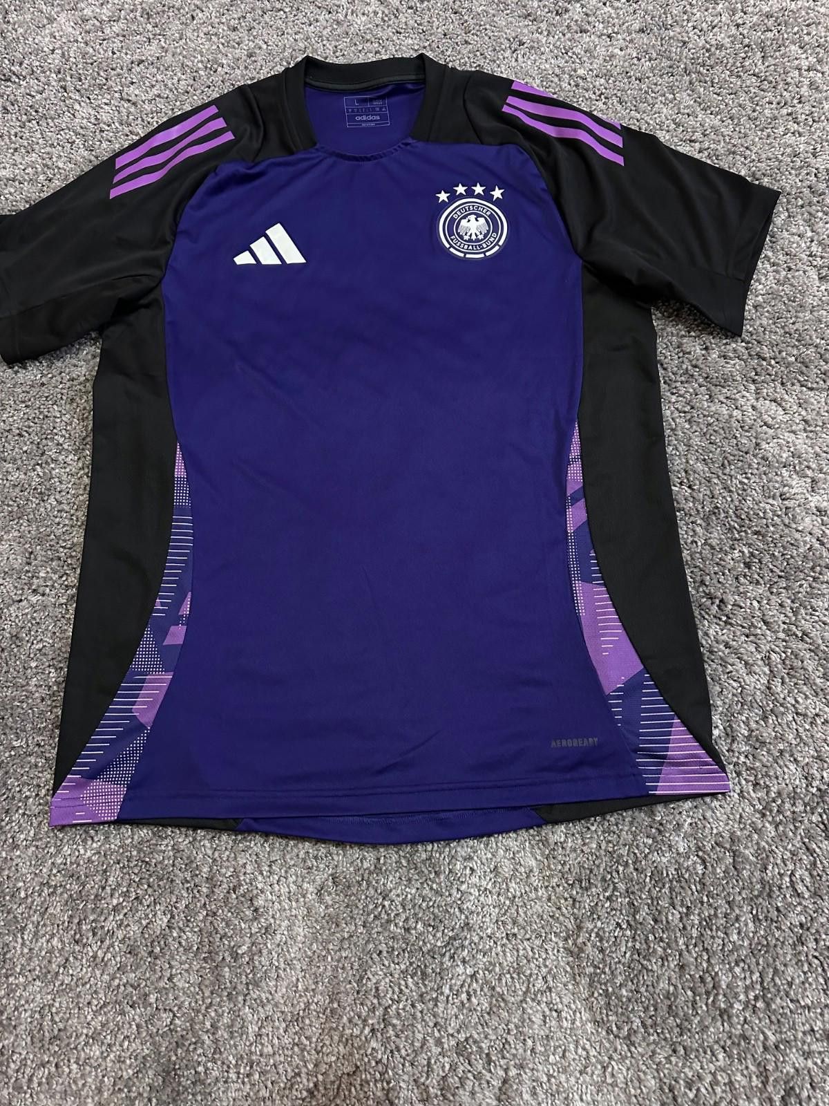 Adidas GERMANY 2024 TRAINING EURO FOOTBALL SHIRT SOCCER JERSEY Sz L Size US L / EU 52-54 / 3 - 2 Thumbnail