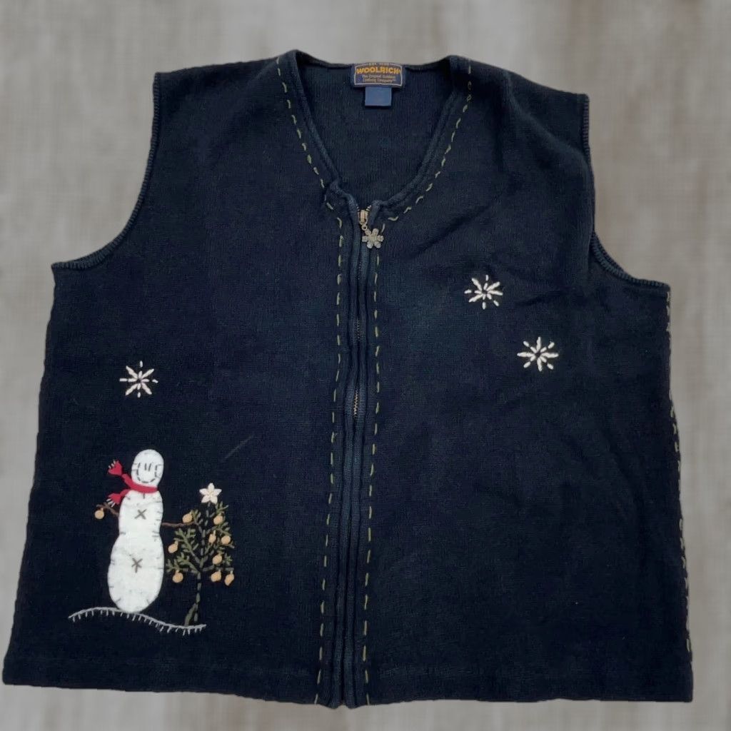 Vintage VINTAGE Woolrich Sweater Women L Black Vest Knit Snow Man Winter Christmas Size L / US 10 / IT 46 - 1 Thumbnail