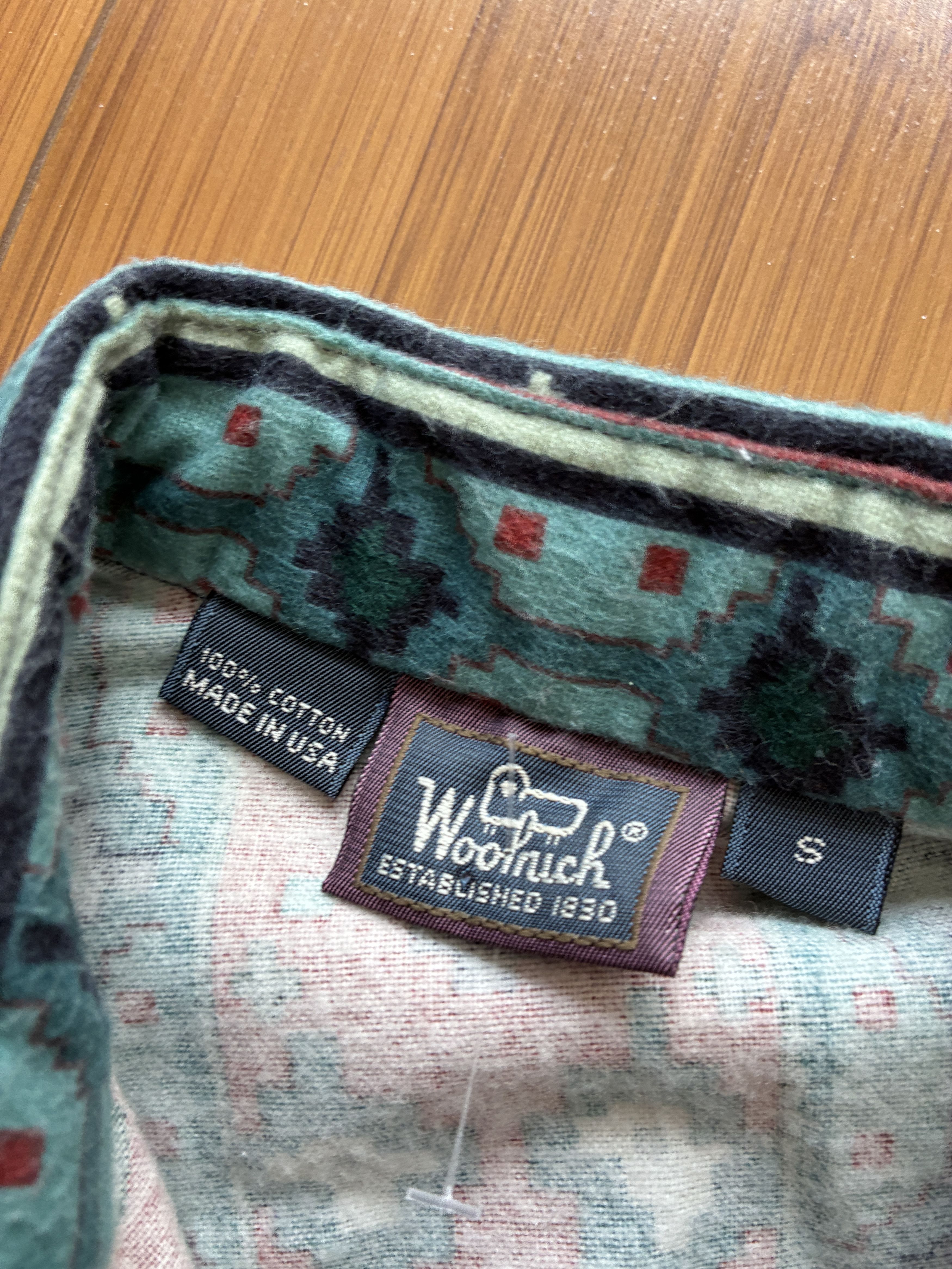 Woolrich Woolen Mills Woolrich Shirt Aztec Flannel Vintage 90s Men’s Small Size US S / EU 44-46 / 1 - 5 Thumbnail