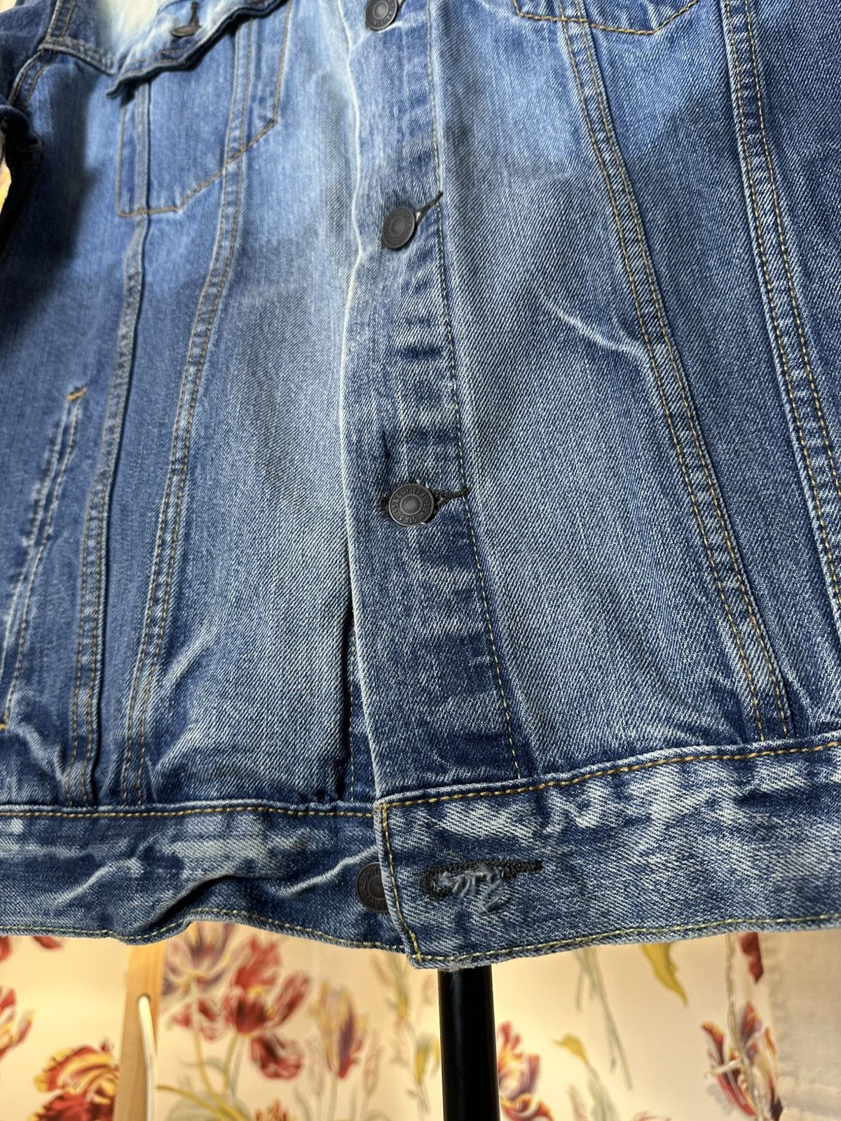 Levi's × Levi's Vintage Clothing Denim Jean Jaket by Levi's Blue Faded Size US XL / EU 56 / 4 - 4 Thumbnail