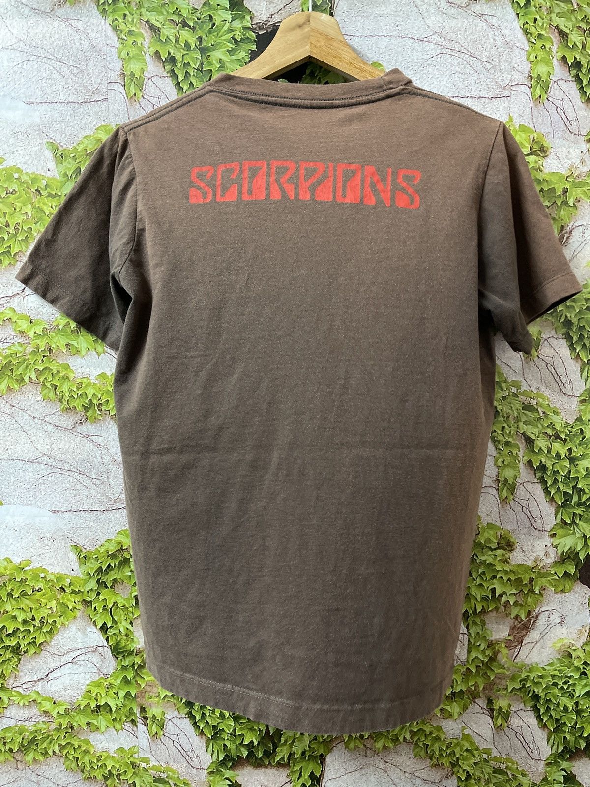 Band Tees BAND TEES SCORPIONS SUN FADED T-SHIRT VERY RARE Size US S / EU 44-46 / 1 - 3 Thumbnail