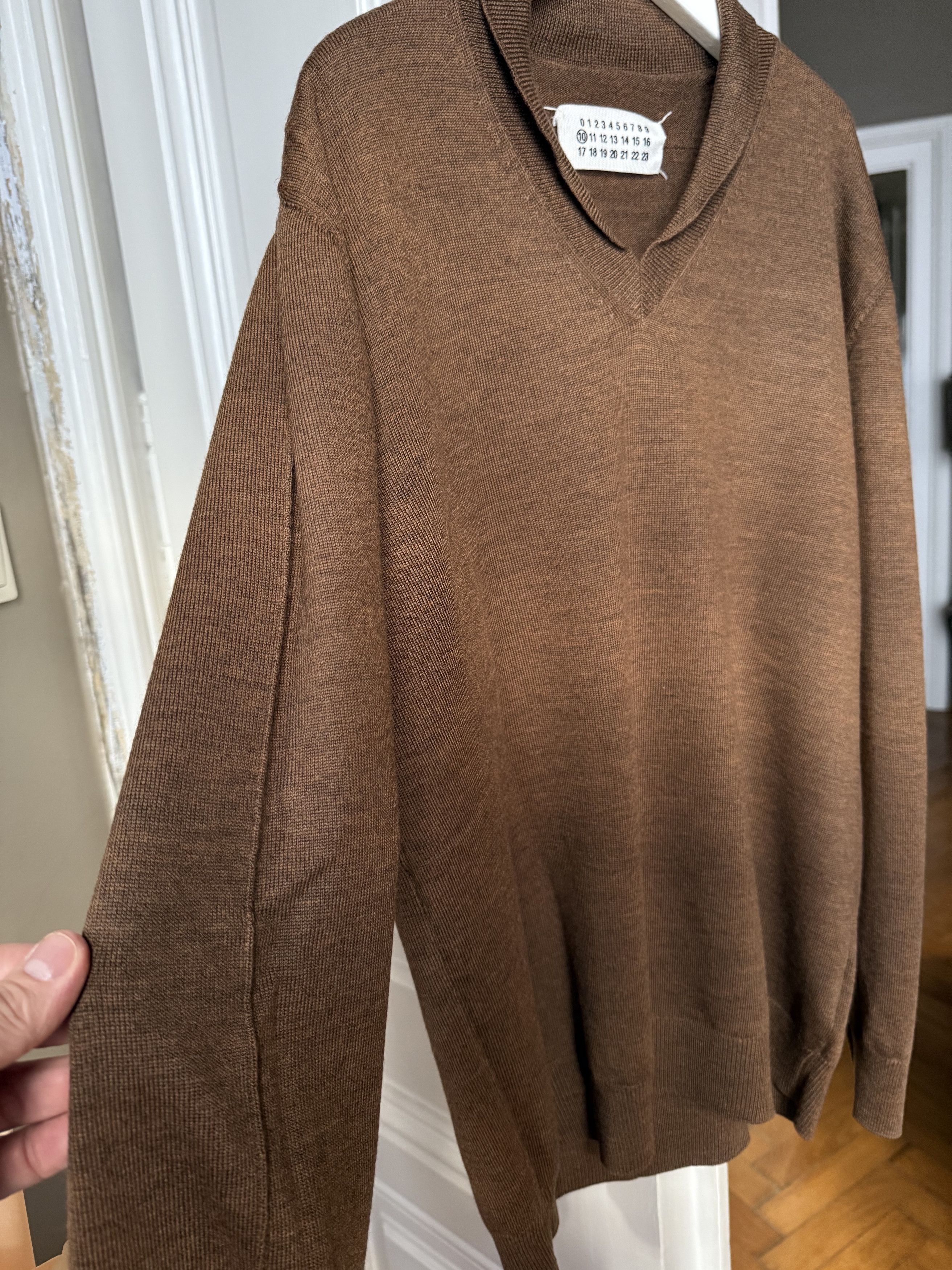 Maison Margiela MAISON MARTIN MARGIELA SWEATER IN SIZE M Size US M / EU 48-50 / 2 - 8 Thumbnail