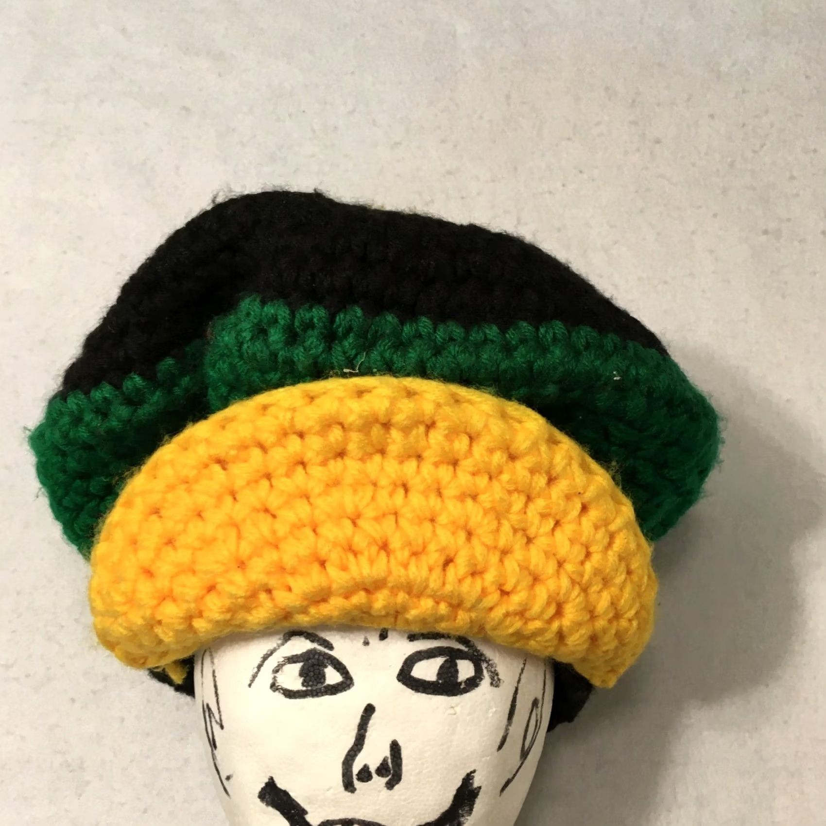 Vintage favela chapeu vintage Rasta Billed Jamaican Knit Cap Kufi Peaked Bob Marley Reggae Crochet Hat Beanie Black Yellow Green One Size Men Women Size ONE SIZE - 2 Thumbnail