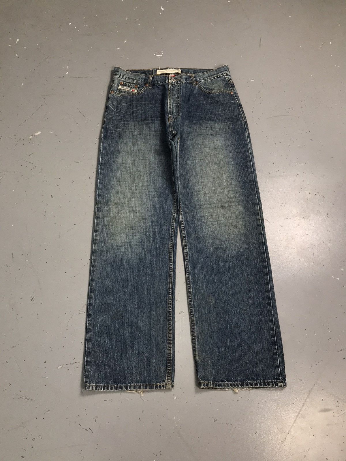 Diesel Vintage diesel industry straight fit denim Size US 34 / EU 50 - 1 Thumbnail