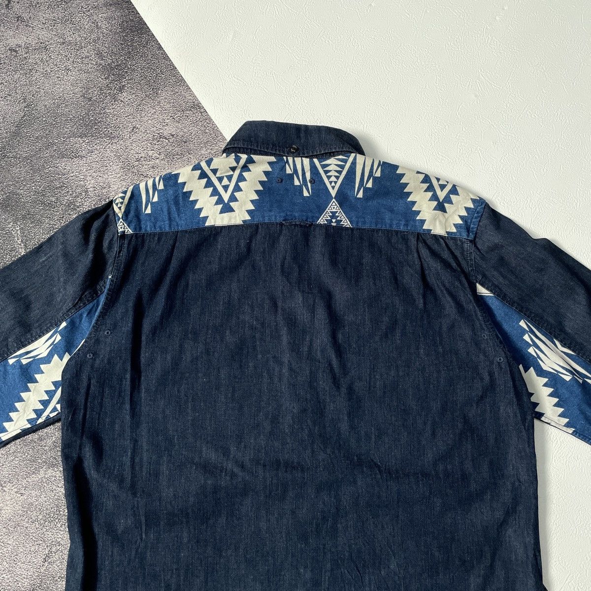 Sophnet. 🔥Sophnet japan western pattern denim shirt Size US L / EU 52-54 / 3 - 4 Thumbnail