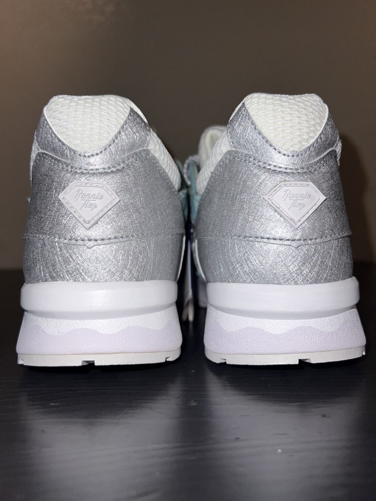 Asics × Diamond Supply Co. × Ronnie Fieg Asics Gel-Lyte V x Diamond Supply x Kith x Ronnie Fieg 9.5 Size US 9.5 / EU 42-43 - 8 Thumbnail