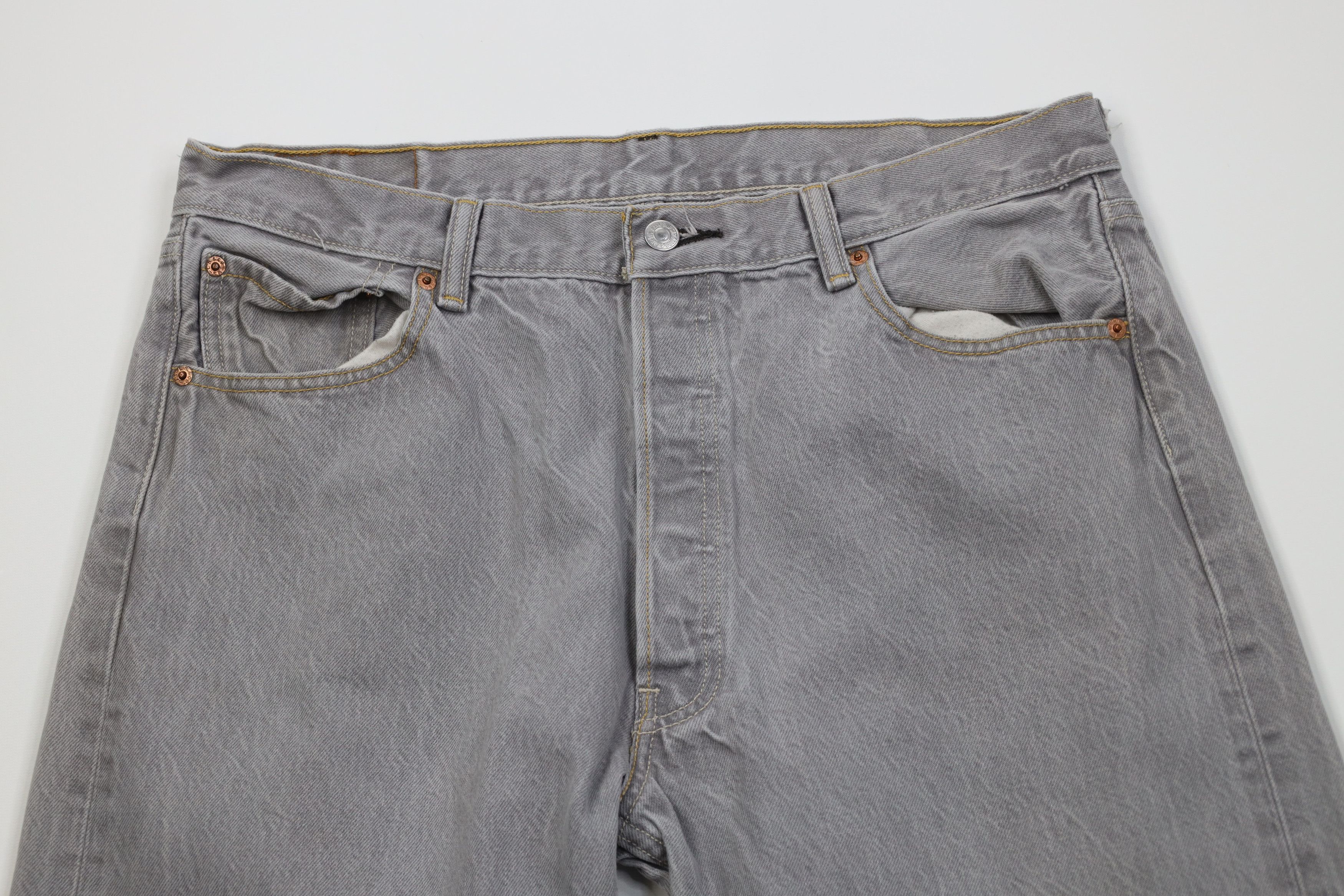 Levi's Vintage Y2K Levis 501xx Button Original Straight Leg Jeans Size US 38 / EU 54 - 2 Thumbnail