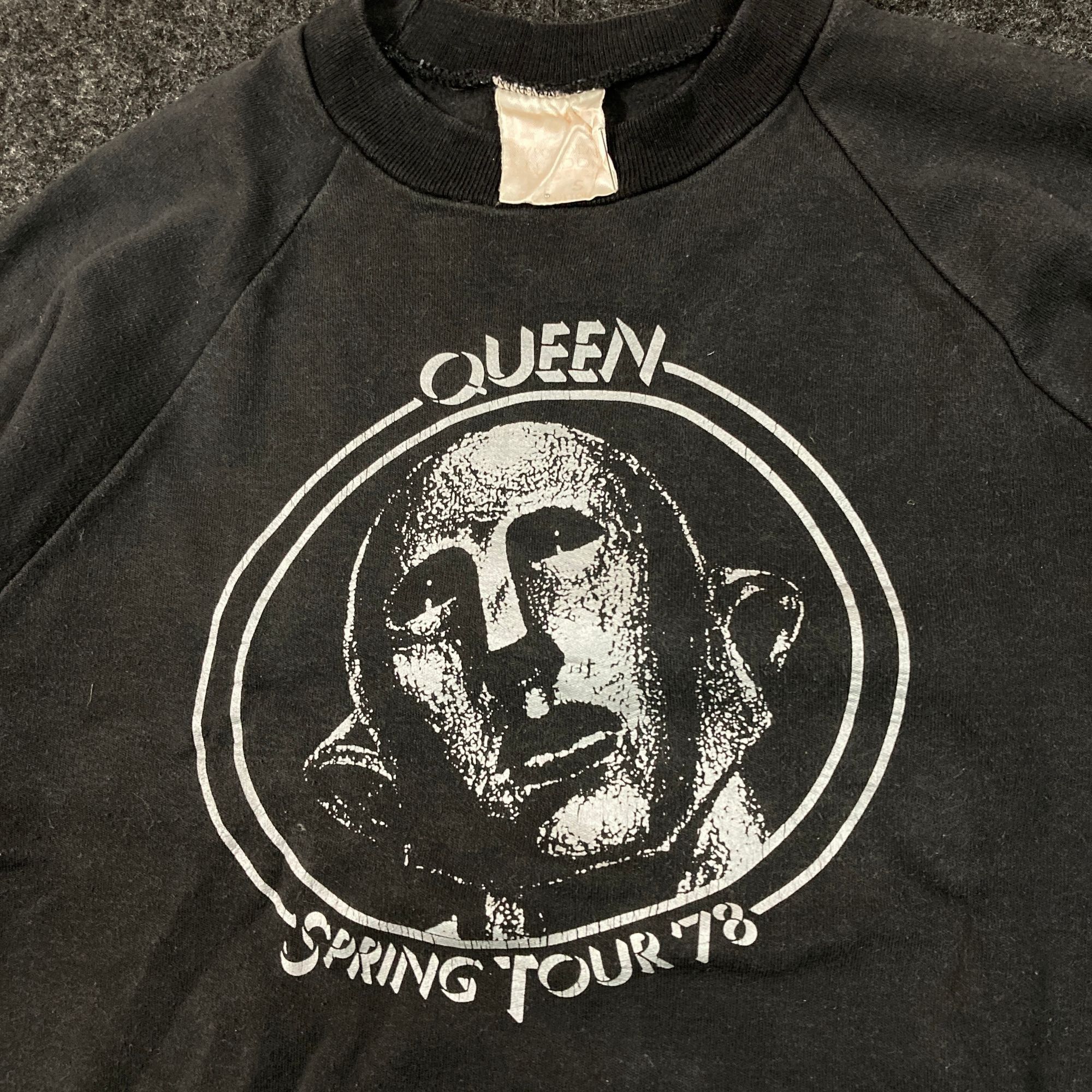 Other 1978 QUEEN BAND, Spring Tour, Official Concert Merch Sweater Size US M / EU 48-50 / 2 - 2 Thumbnail