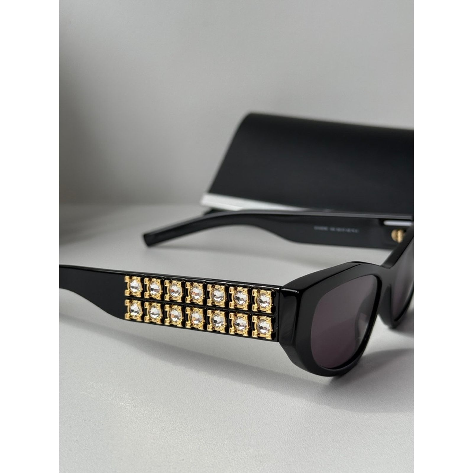 Givenchy NEW Givenchy GV40078U Cat Eye Black Crystal Sunglasses $700 Size ONE SIZE - 5 Thumbnail