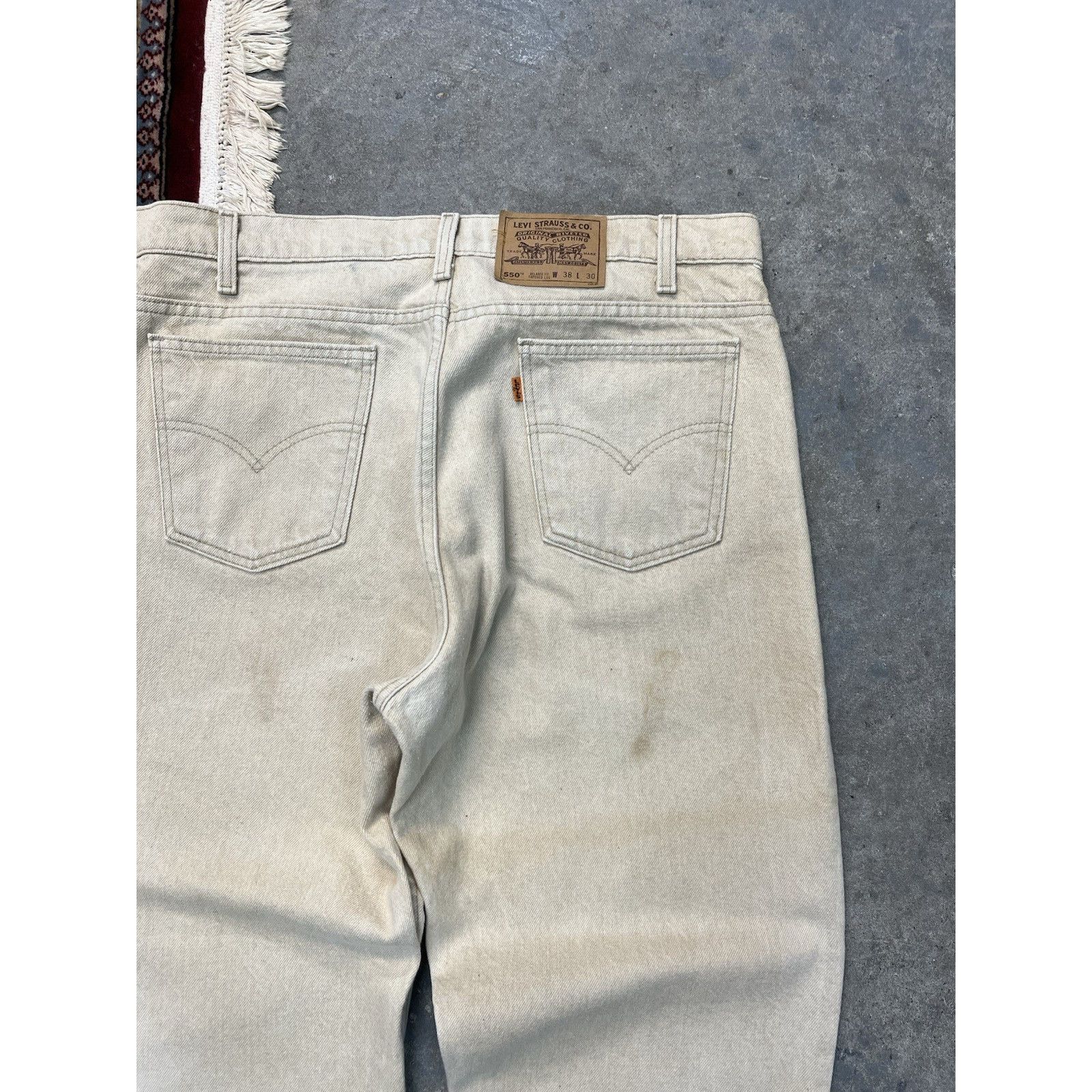 Levi's Levi's 550 Relaxed Fit 1995 Cream Jeans Orange Tab USA 36x31 Size US 36 / EU 52 - 10 Thumbnail