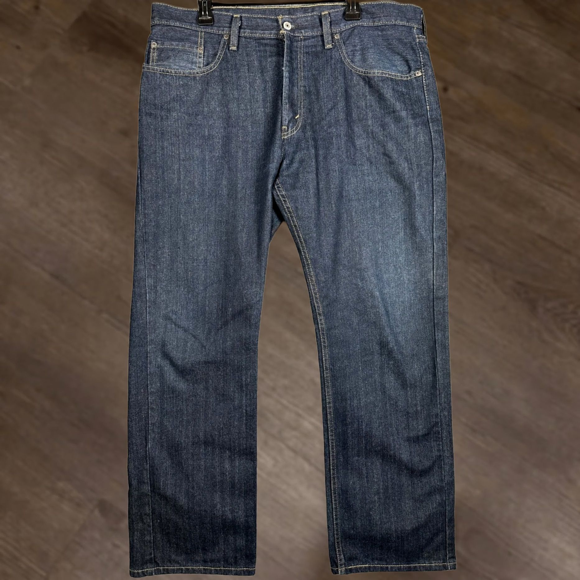 Levi's VINTAGE? No. Levis 514 Jeans Mens 38X30 Blue Straight Fit Distressed Dark Wash Red Tab Denim Size US 38 / EU 54 - 1 Thumbnail