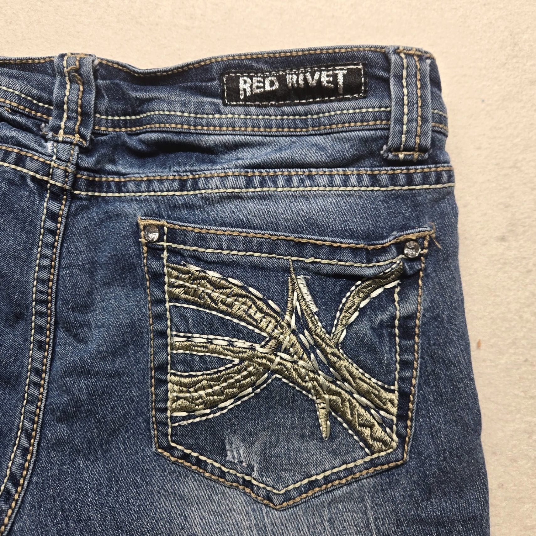 Denime Red Rivet Denim Shorts Women's 7 Distressed Embroidered 5-Pocket Casual Jeans Cut-Off Summer Blue Vintage?: No Size 28" / US 6 / IT 42 - 8 Thumbnail