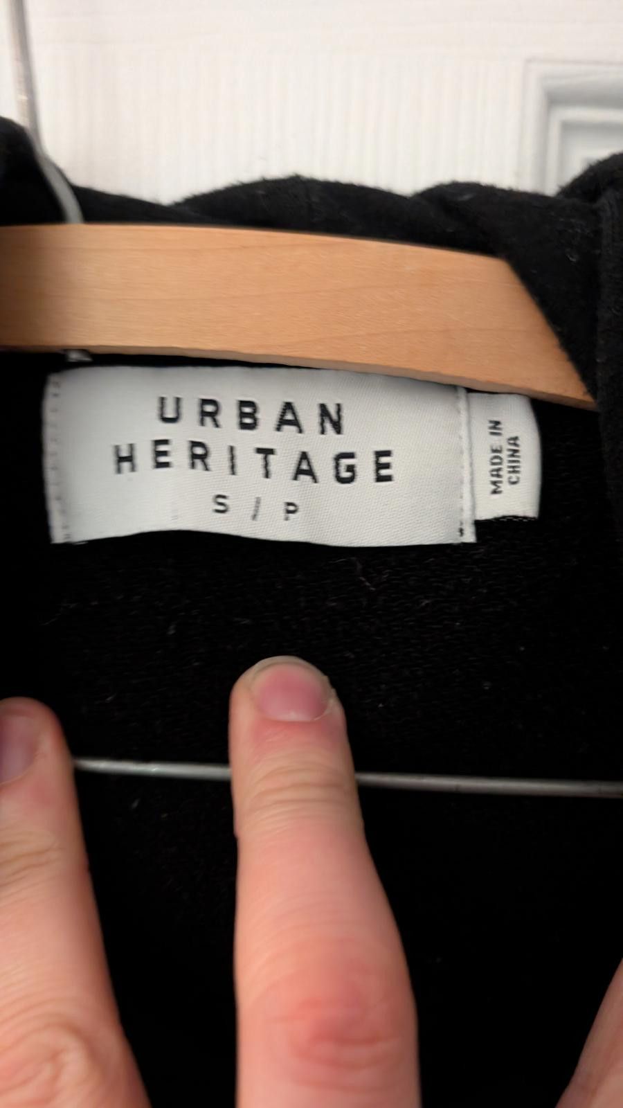Urban Heritage Urban Heritage Fundamentals Hoodie Black Neon Text Size S/P Size US S / EU 44-46 / 1 - 6 Thumbnail