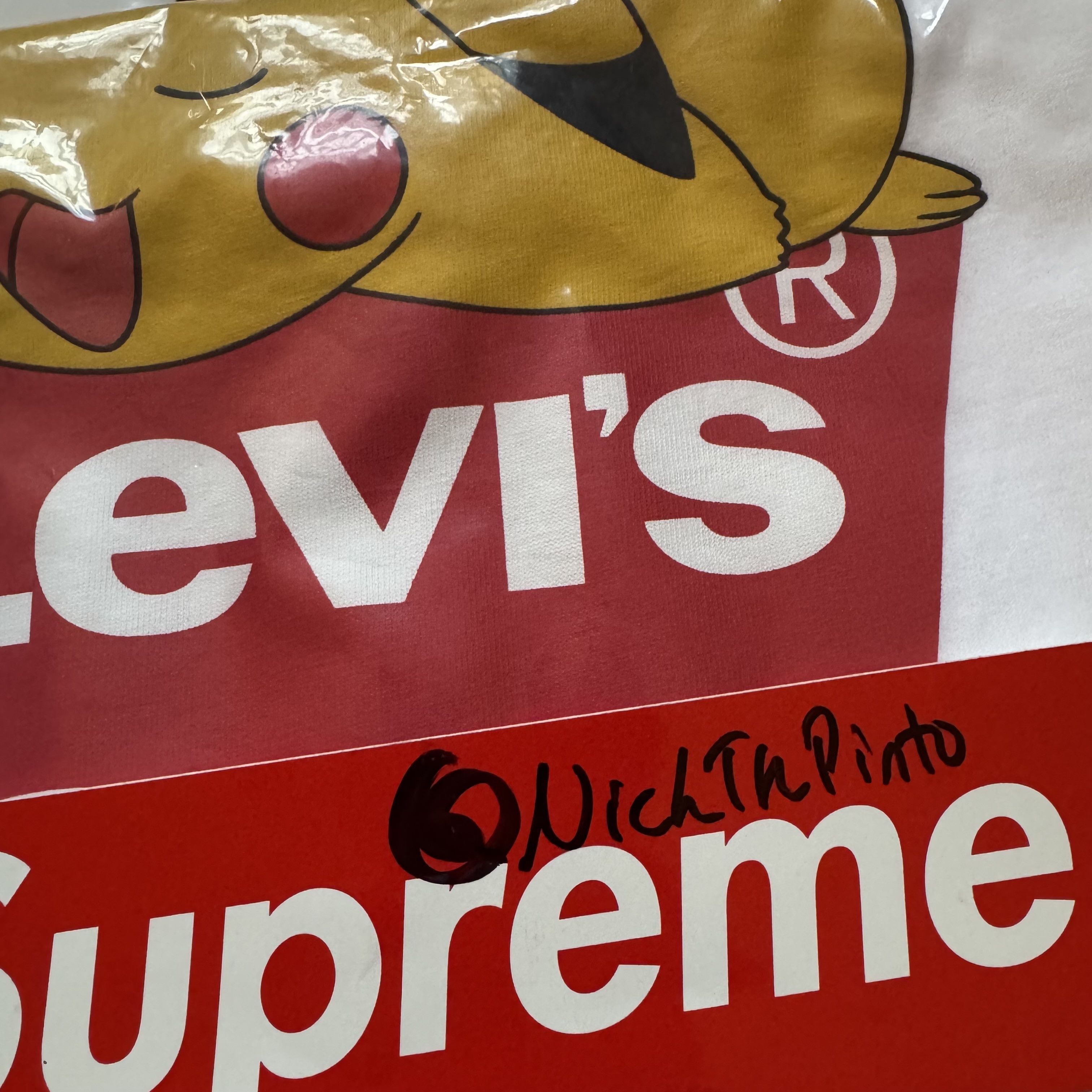 Levi's × Pokemon Pikachu Tee Size US M / EU 48-50 / 2 - 3 Thumbnail