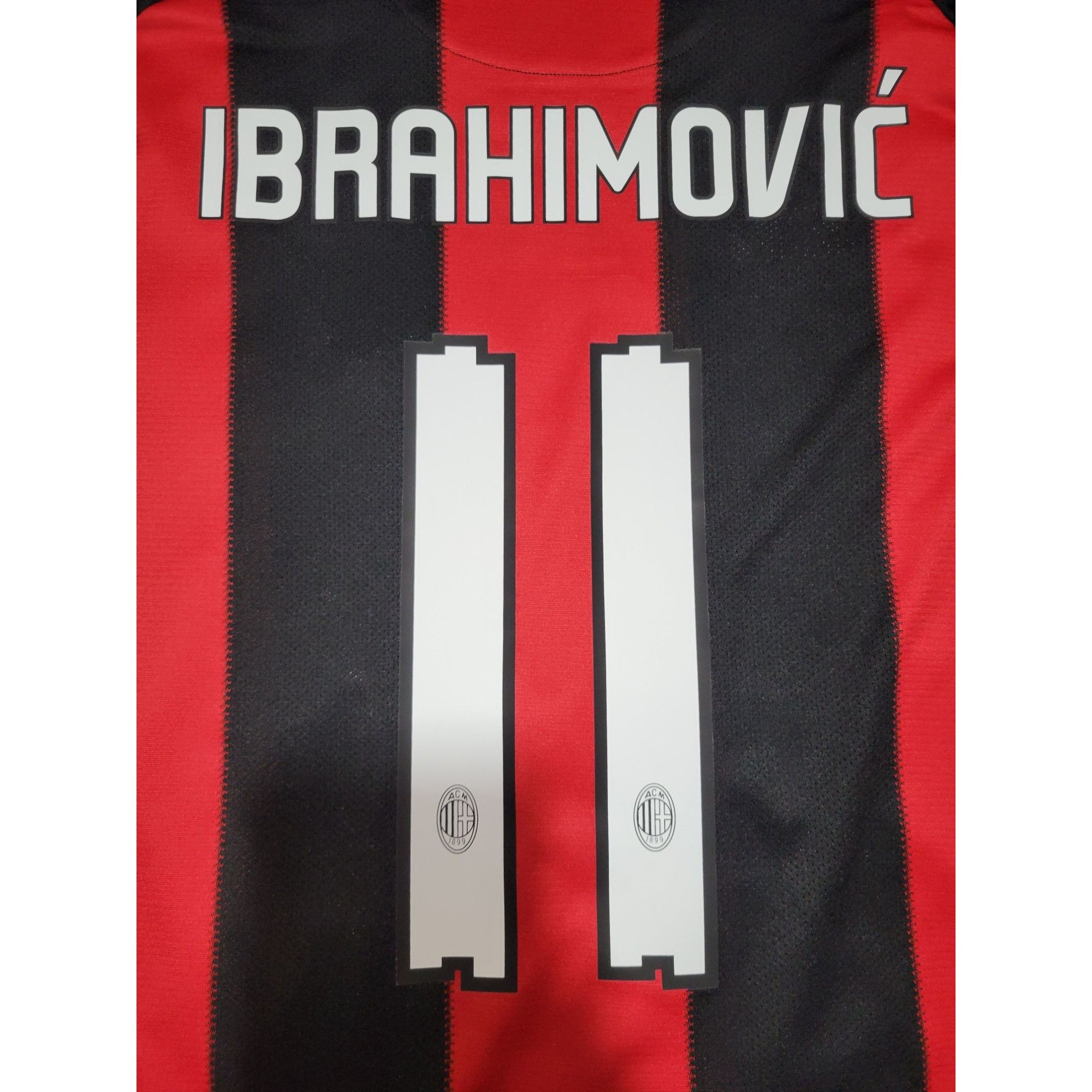 Ibrahimovic AC Milan 2010 2011 Soccer Jersey Shirt M