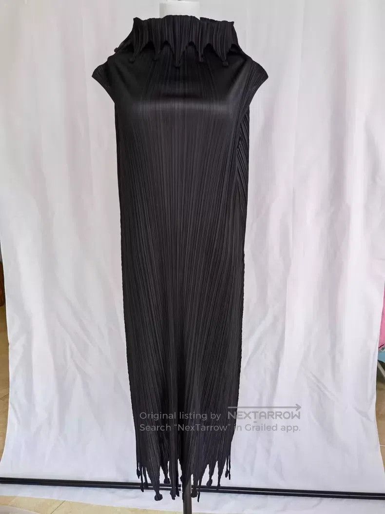 Issey Miyake Issey Miyake Out-of-Print Black Dress Size XXL / US 16-18 / IT 52-54 - 1 Thumbnail