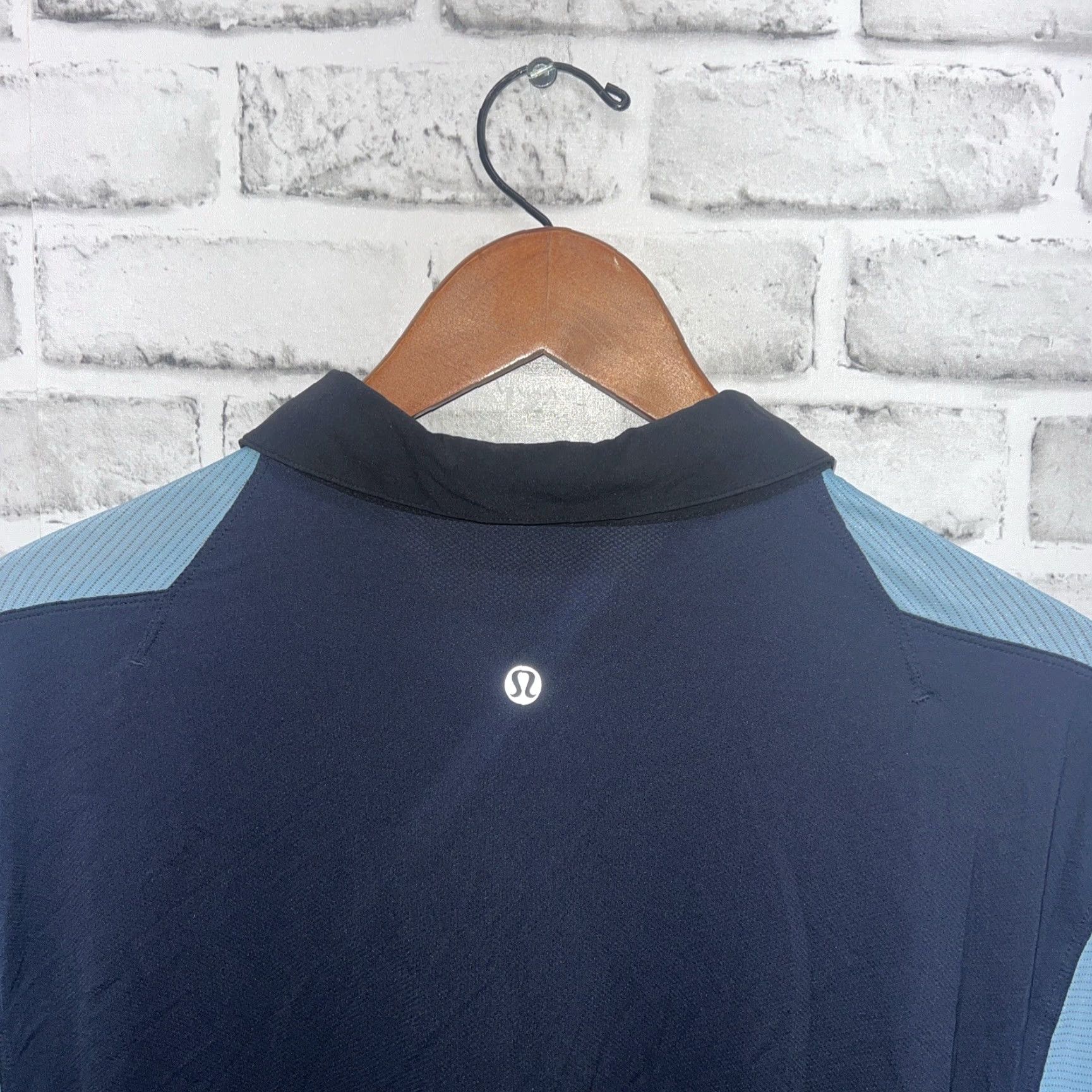 Lululemon Lululemon Athletica Polo Shirt Mens Size M Blue Shirt Mens M Blue Polo Shirt Size US M / EU 48-50 / 2 - 4 Thumbnail