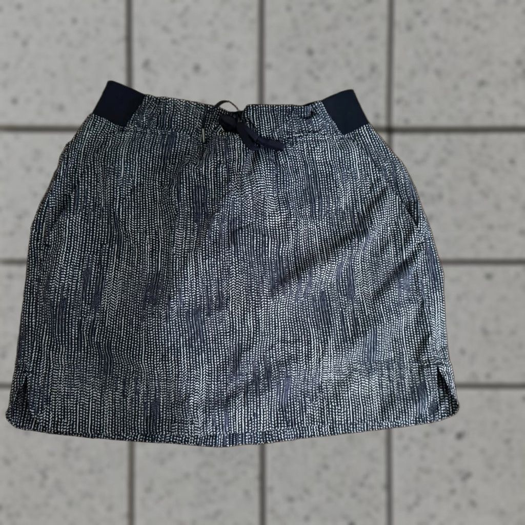 Athleta Athleta Skort Adult Size 4 Blue Stretch Pockets Athletic Tennis Pickleball Womens Size ONE SIZE - 1 Thumbnail