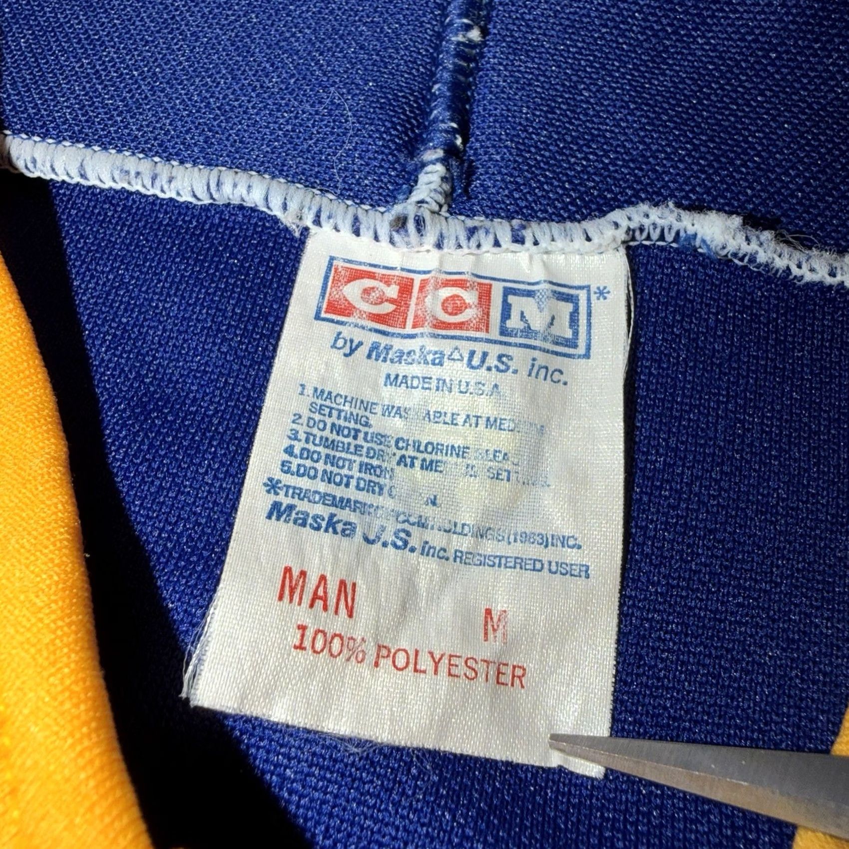 Vintage VINTAGE CCM Jersey Shirt Men’s Medium Blue Graphic Print 80s Skating Sport Logo Size US M / EU 48-50 / 2 - 3 Thumbnail