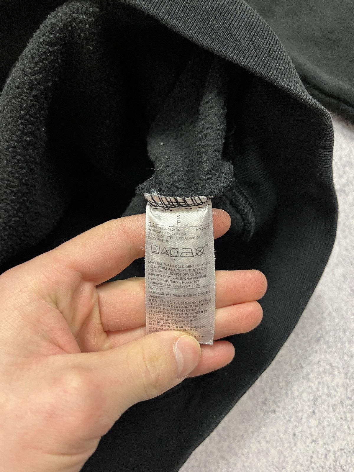Gap × Vintage Gap Big Embroidered Logo Hoodie Black Y2K Streetwear Hype Size US S / EU 44-46 / 1 - 8 Thumbnail