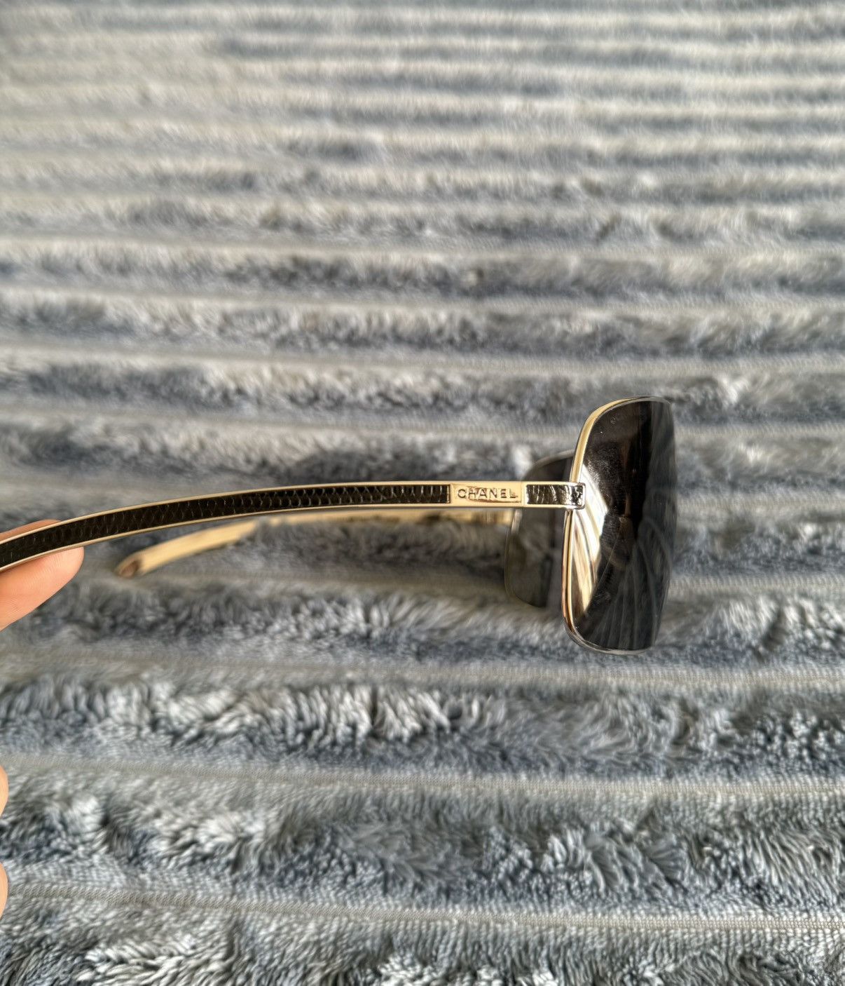 Chanel Chanel Silver Metal Aviator Sunglasses 4141-Q Size ONE SIZE - 3 Thumbnail