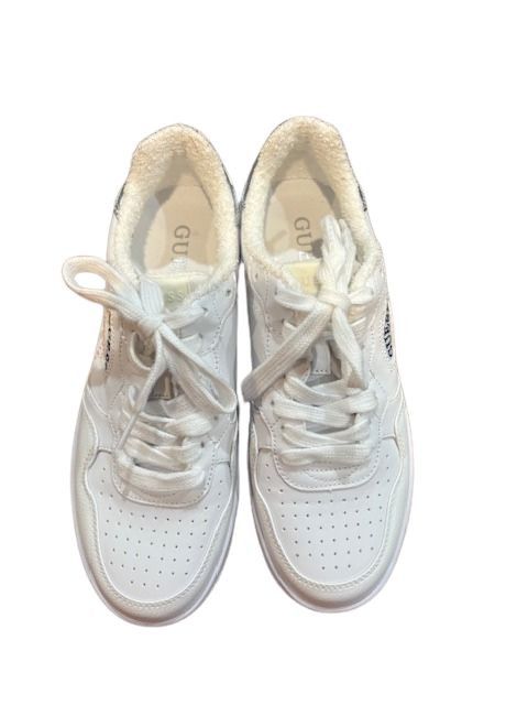 Guess GUESS Sybella Low Top Round Tow Sneakers in White Size US 8 / IT 38 - 3 Thumbnail