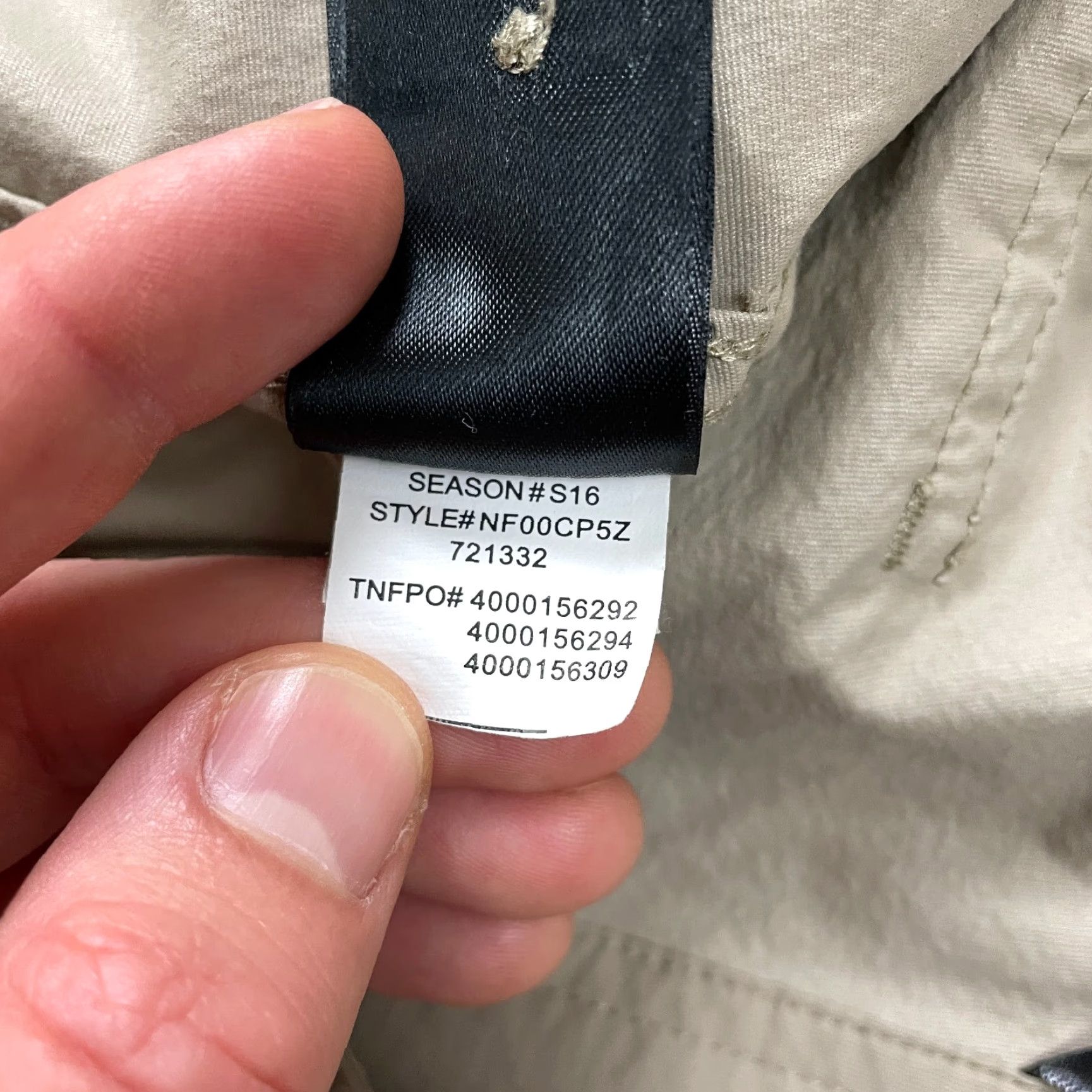 The North Face The North Face Shorts Womens 10 Brown Nylon Mid Rise Casual Outdoor Hiking 34x4 Size 32" / US 10 / IT 46 - 6 Thumbnail