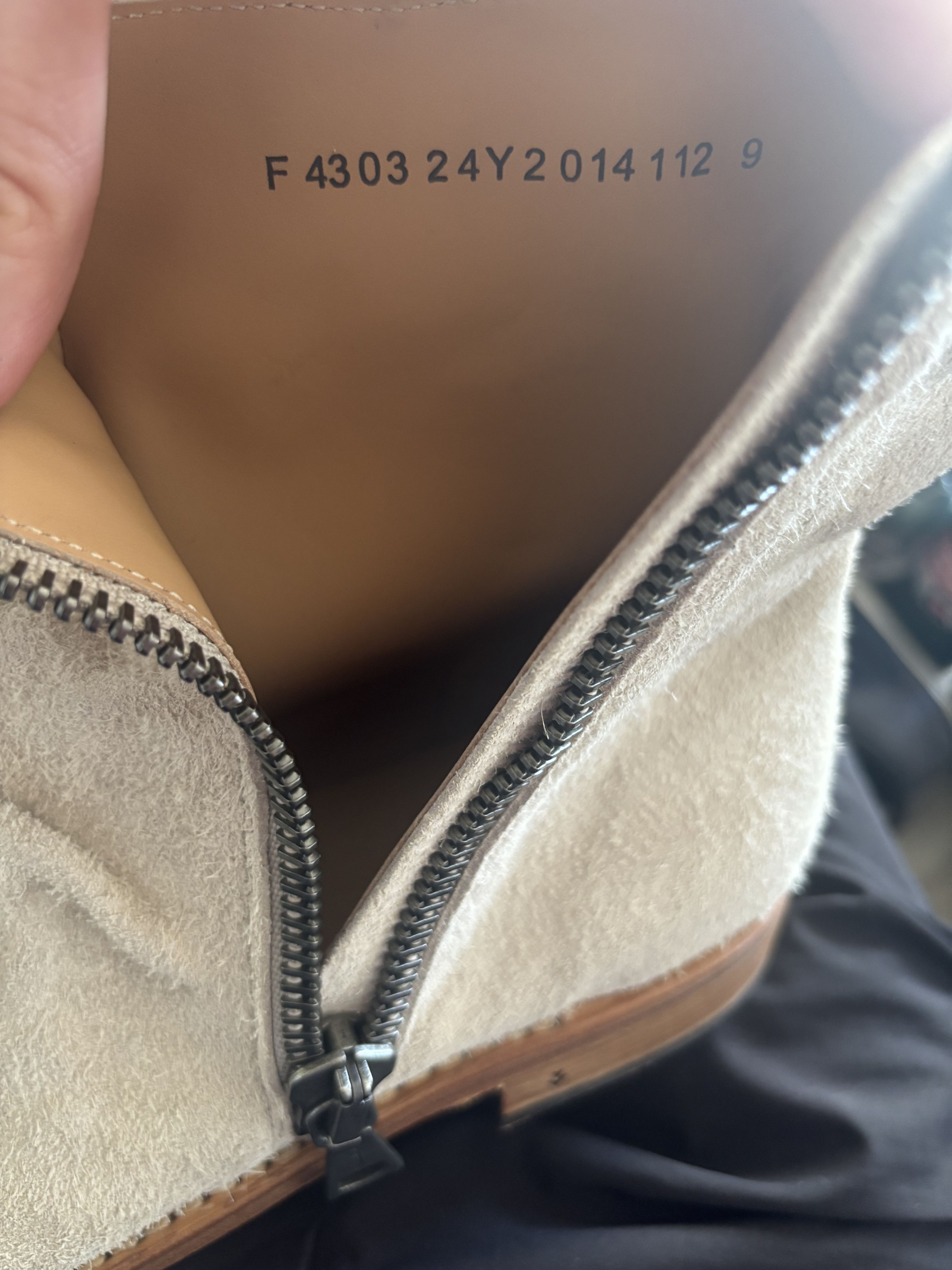 John Varvatos New - John Varvatos - Brushed Suede - Size 9 - Made in Italy Size US 9 / EU 42 - 18 Thumbnail