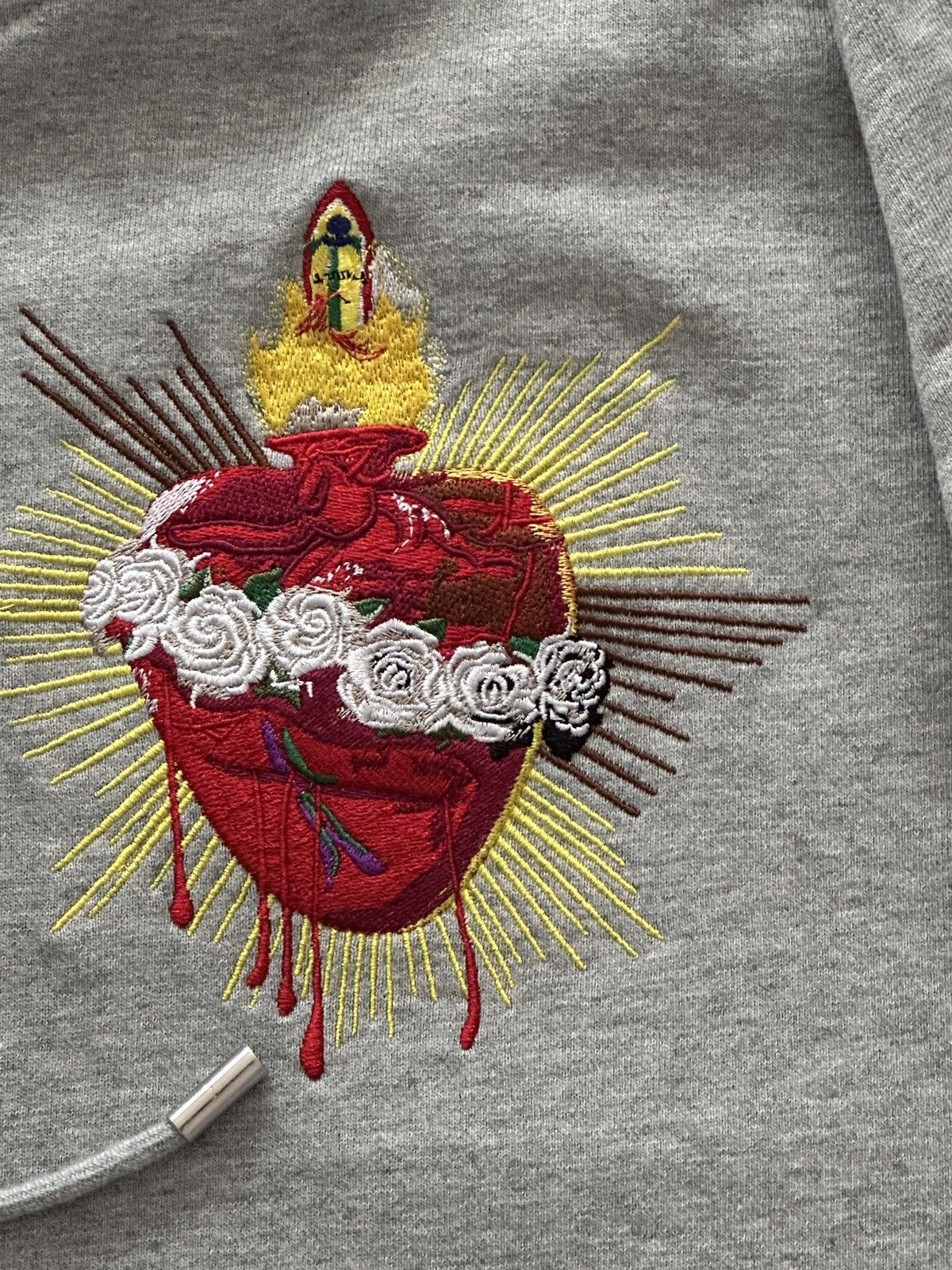 Who Decides War WDW Crest Sacred Heart Hooded pullover Size US XL / EU 56 / 4 - 2 Thumbnail