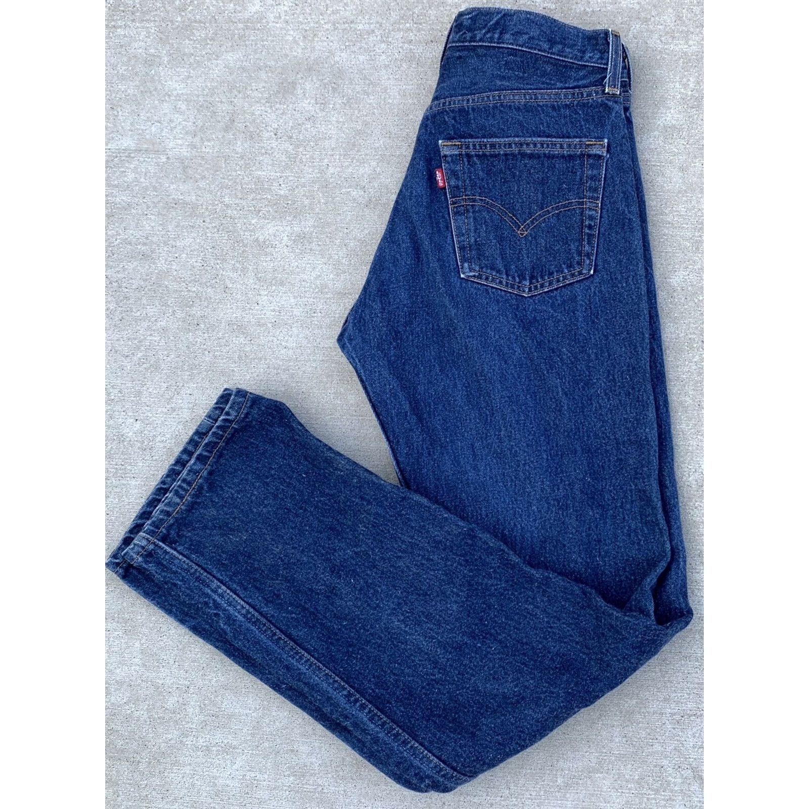 Levi's VINTAGE Levi's 501 Jeans Button Fly 30 Waist 31.5 Inseam Blue Cotton Denim 5-Pocket Mens Jeans Size US 30 / EU 46 - 7 Thumbnail