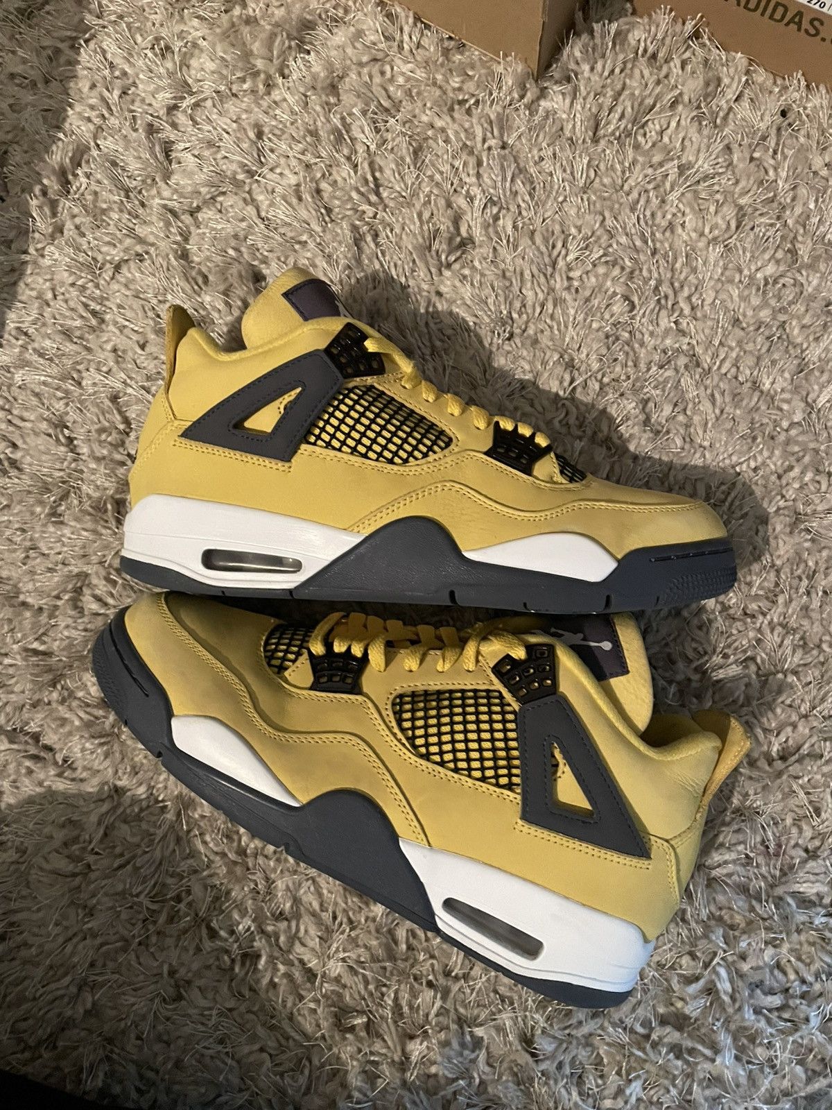 Jordan Brand Jordan 4 Lighting Size US 9.5 / EU 42-43 - 2 Thumbnail