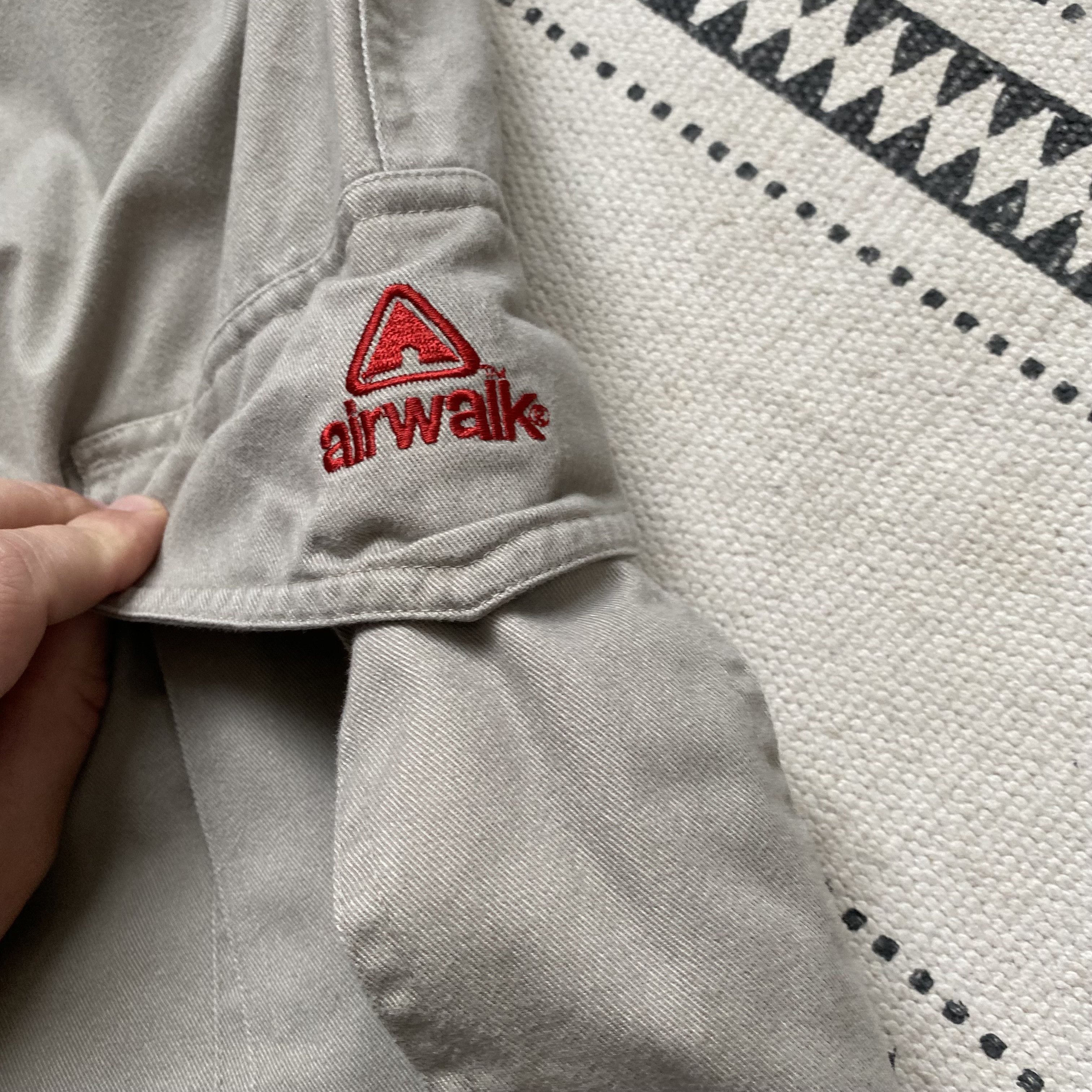 Airwalk Vintage Airwalk Cargo skater baggy pants Y2K Surf Rip curl Size US 30 / EU 46 - 4 Thumbnail