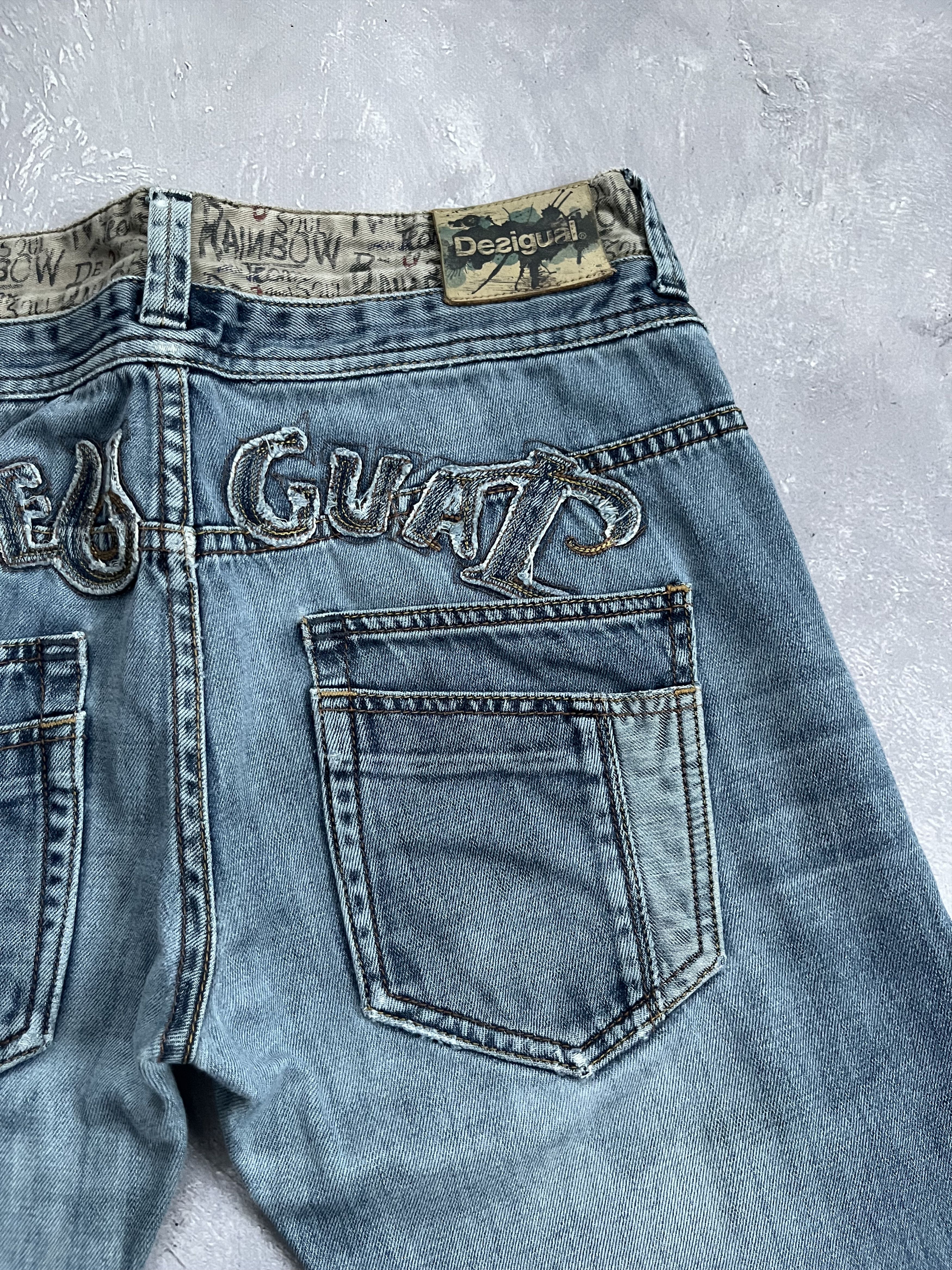 Desigual Vintage Desigual Y2K Jeans Logo Distressed Denim Embroidered Size US 30 / EU 46 - 5 Thumbnail